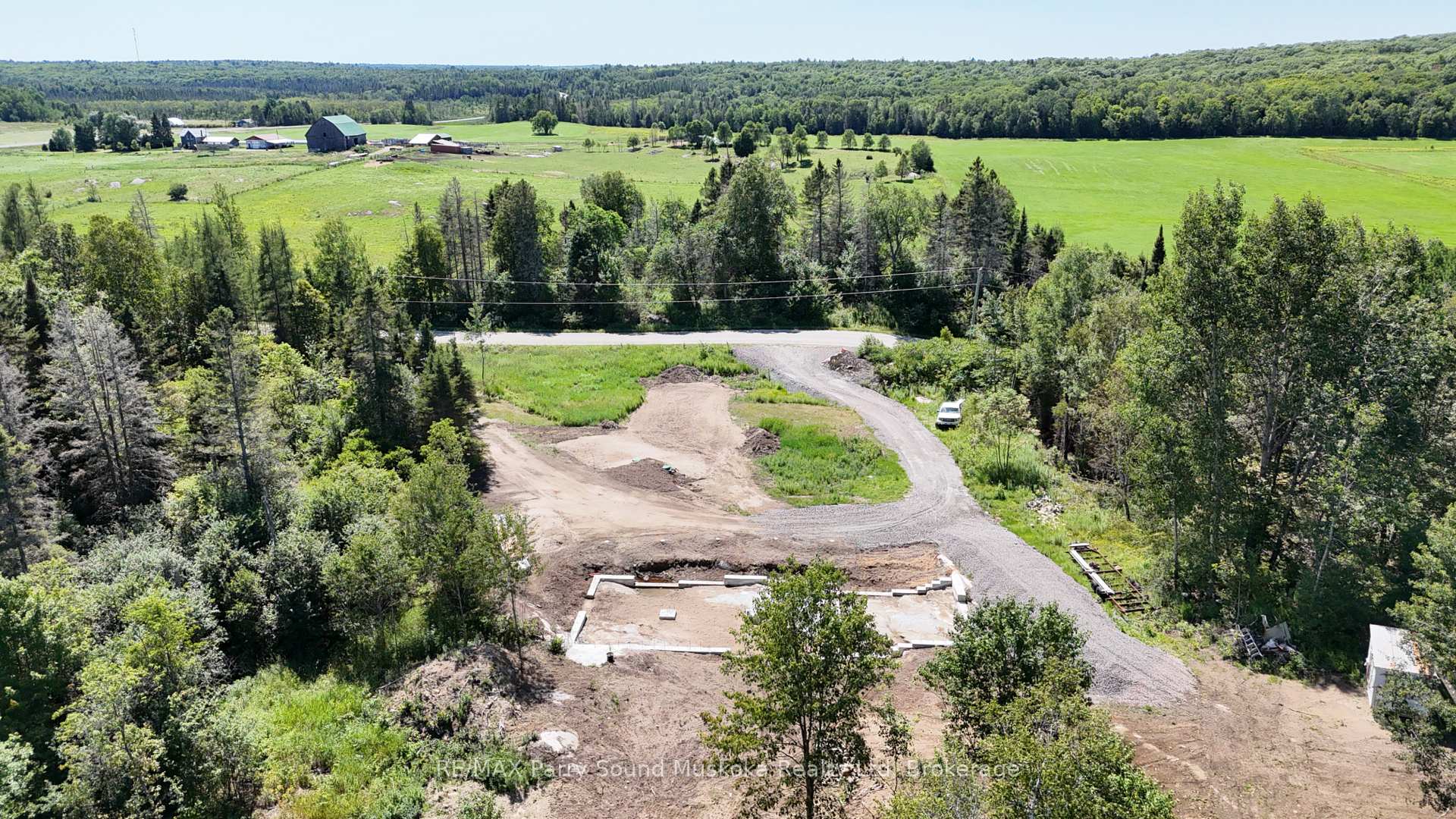 69 Miller Road, Magnetawan, ON P0A 1Z0, Magnetawan — photo 1