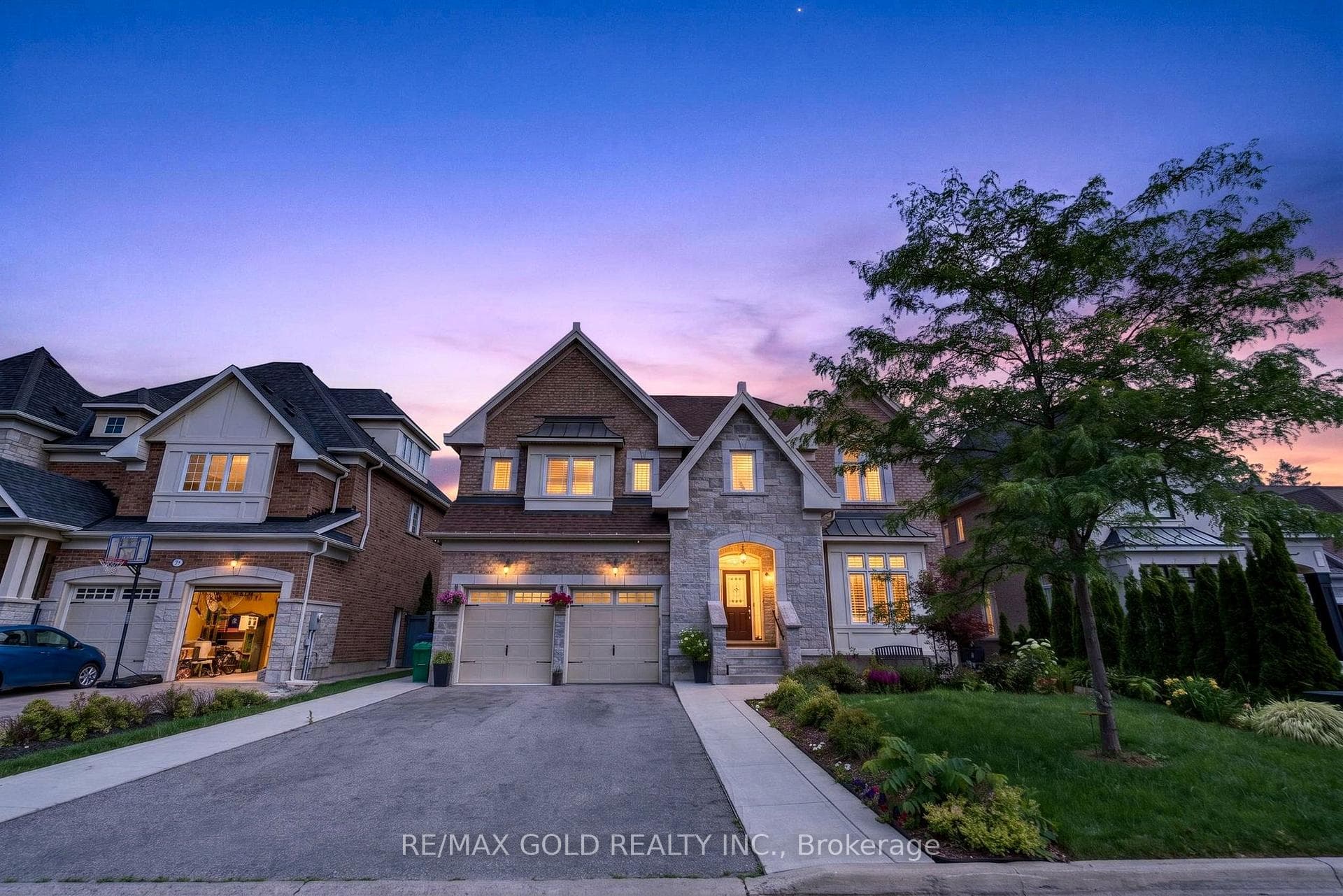 6 Ayrshire Court, Brampton, ON L6Z 0G6, Brampton — photo 1