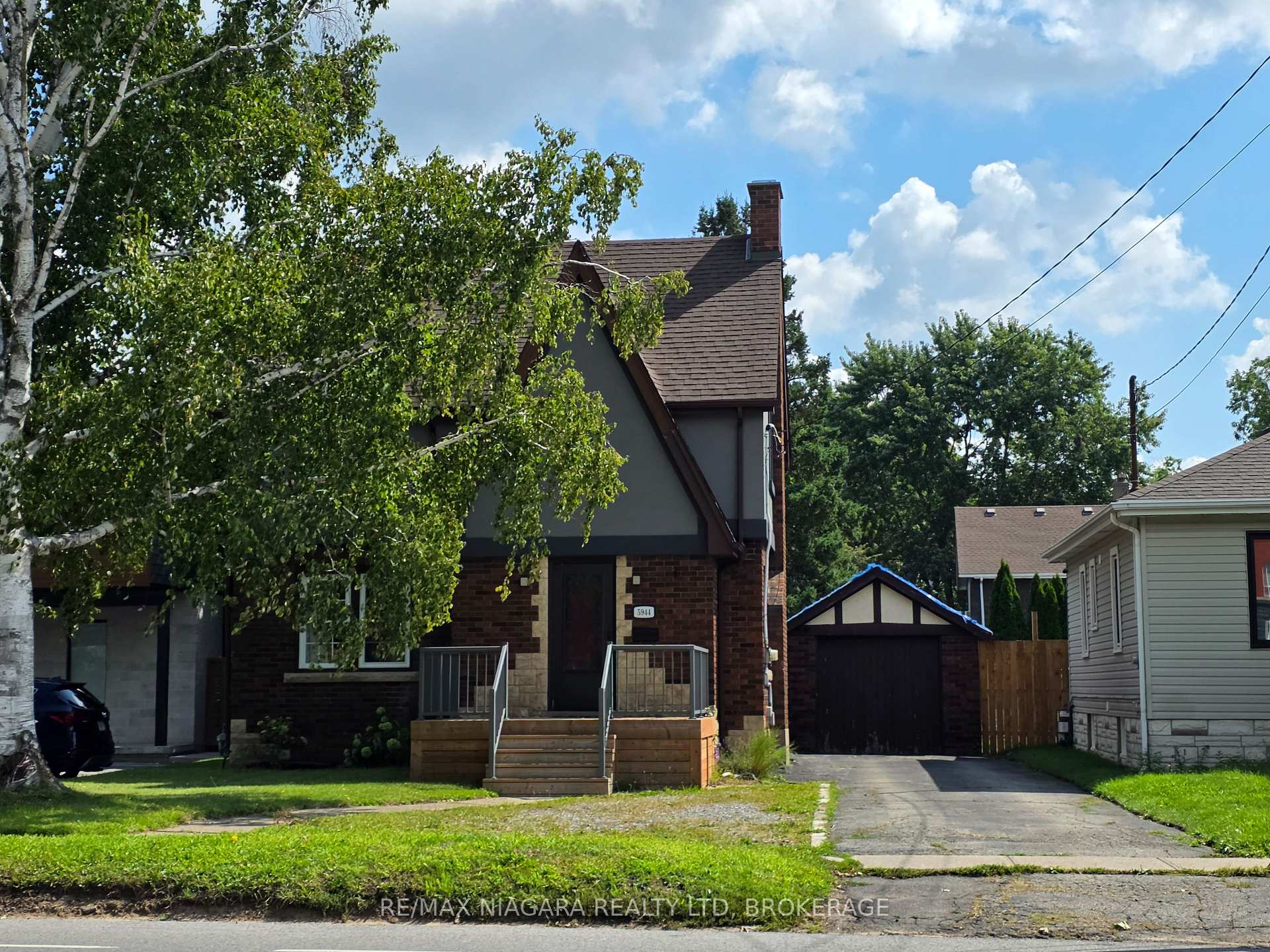 5944 Dorchester Road, Niagara Falls, ON L2G 5S9, Niagara Falls — photo 1