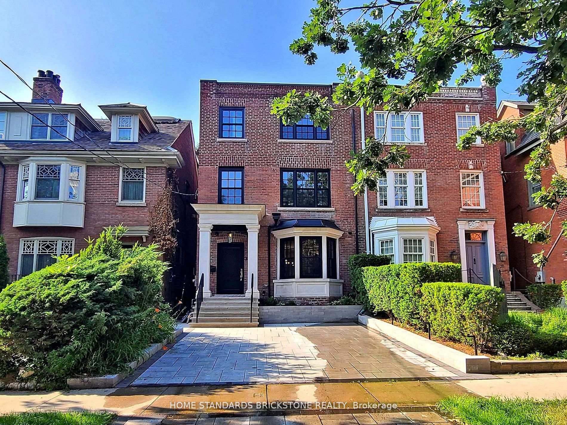 38 Elgin Avenue, Toronto, ON M5R 1G6, Toronto C02 — photo 1