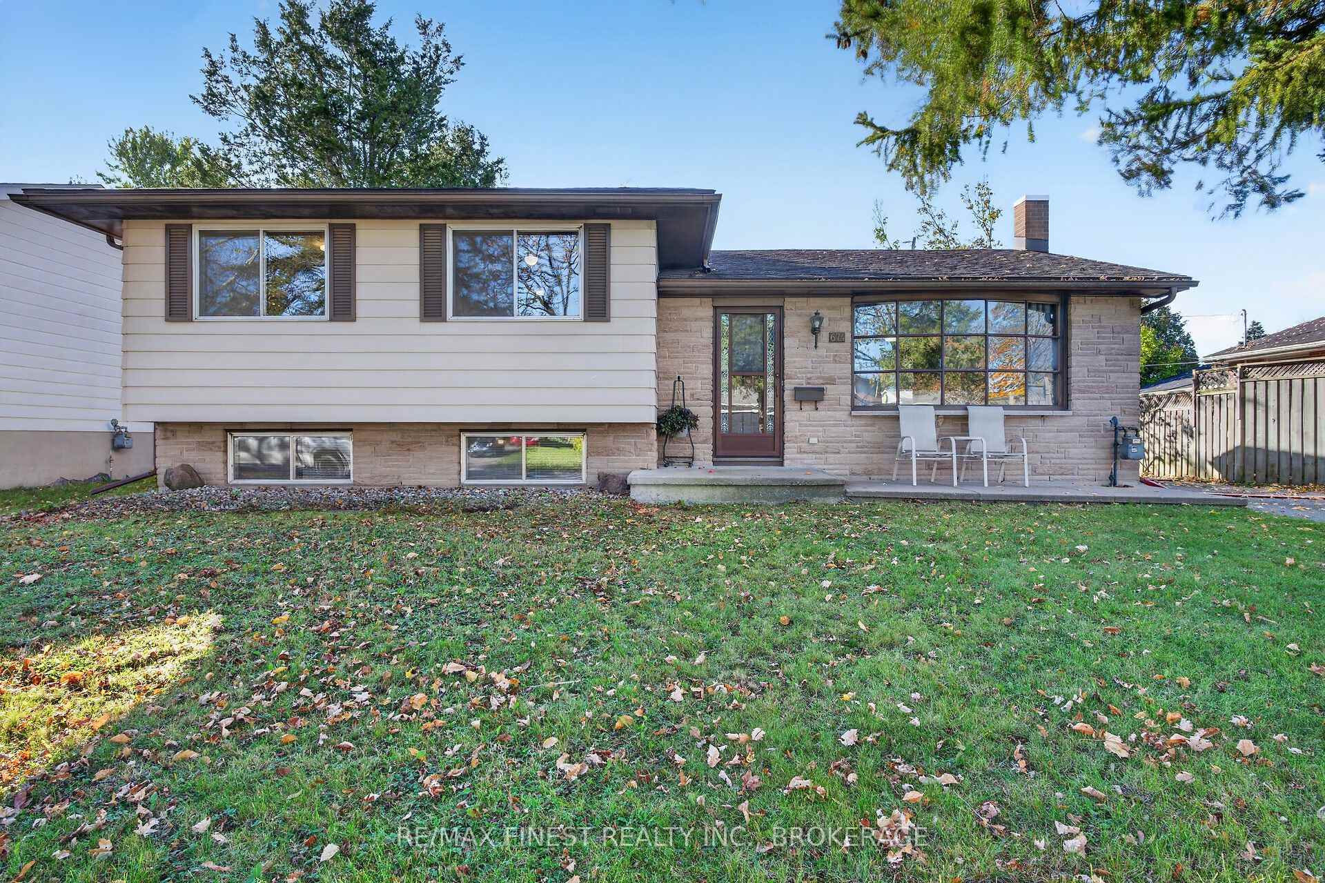 674 Harrow Place, Kingston, ON K7M 5L9