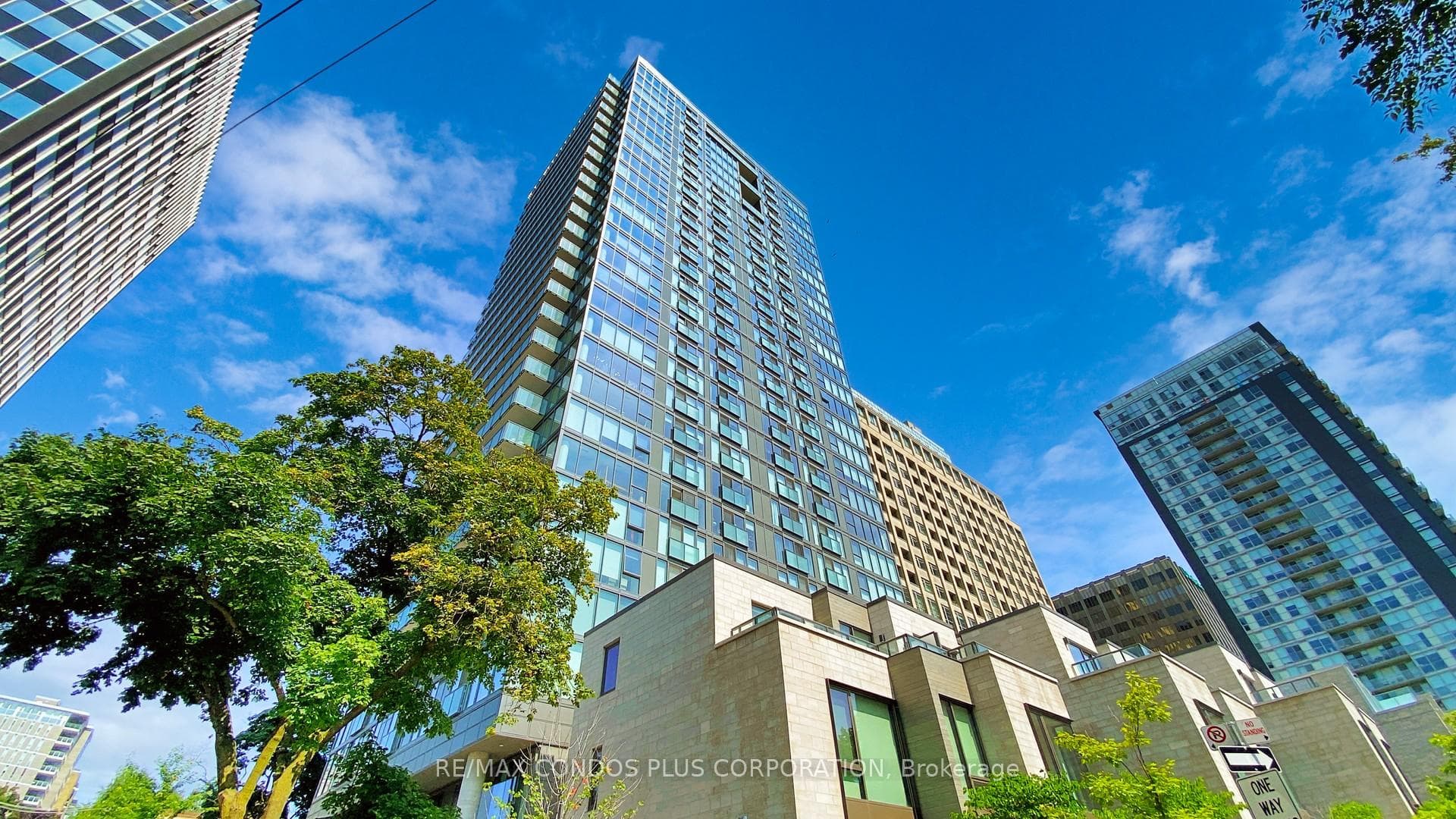 99 Foxbar Road 306, Toronto, ON M4V 0B2, Toronto C02 — photo 1