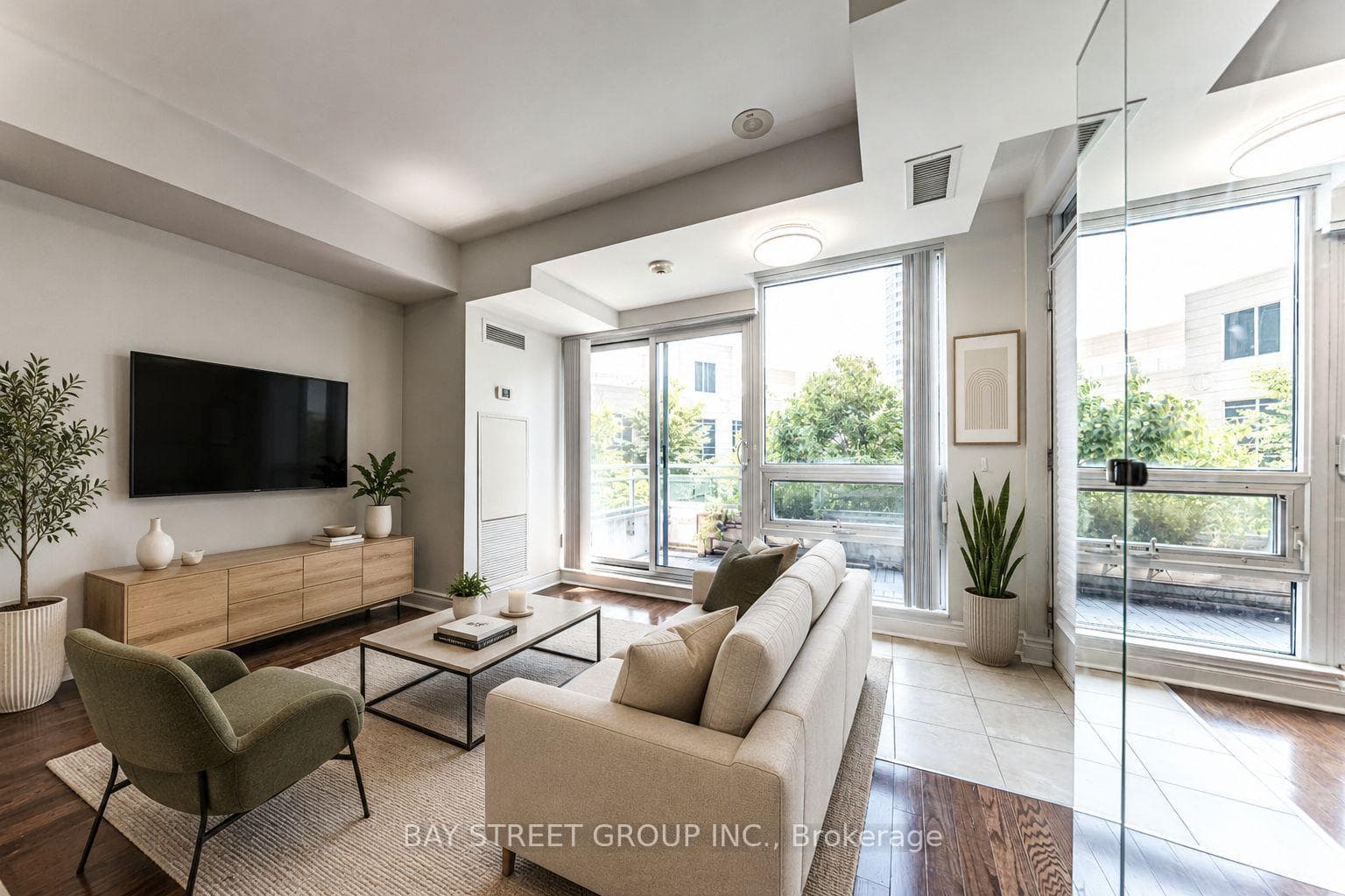 31 Olive Avenue 221, Toronto, ON M2N 4N4, Toronto C14 — photo 1