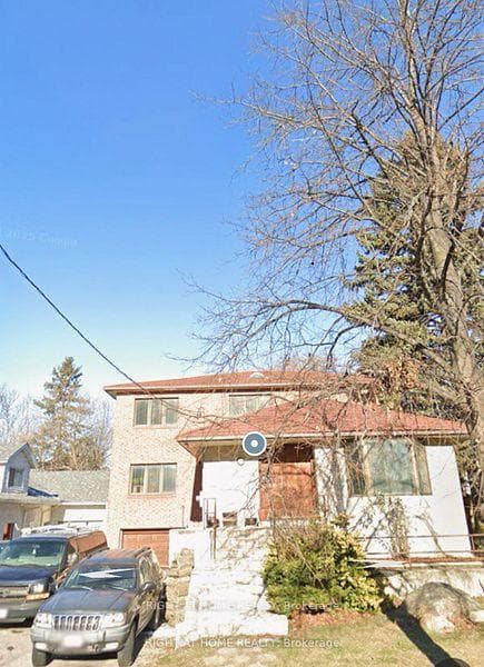 16 Connaught Avenue, Toronto, ON M2M 1G6