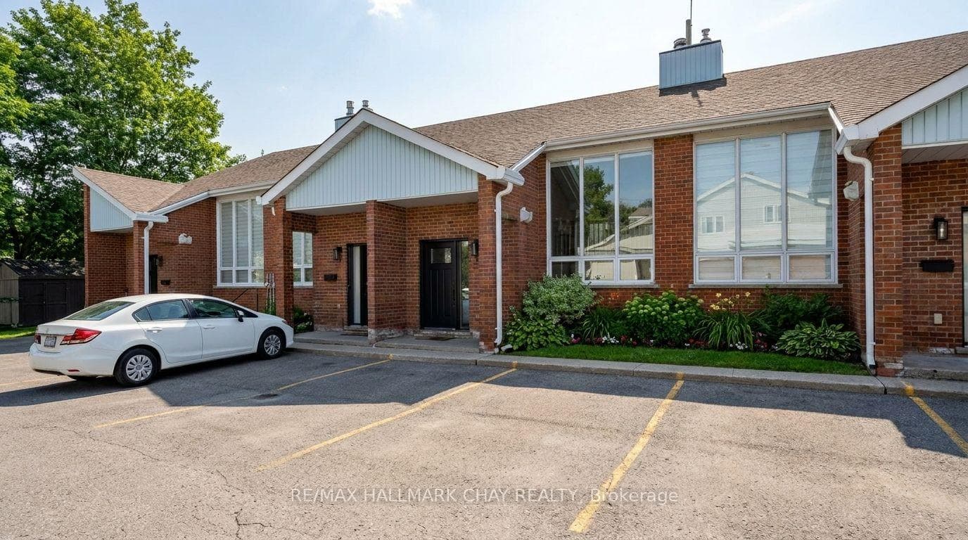355 Blake Street 3, Barrie, ON L4M 1L1, Barrie — photo 1
