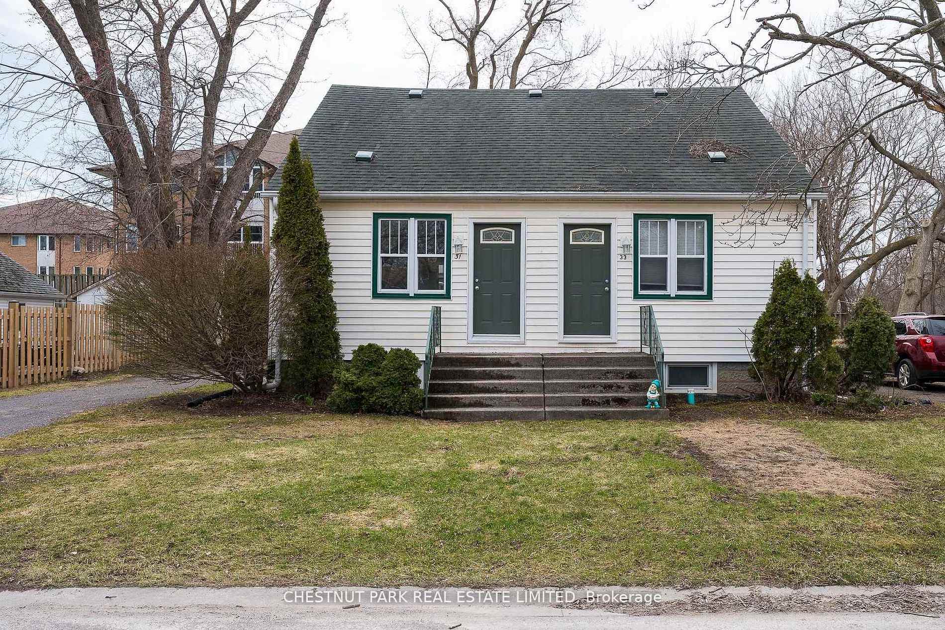 31-33 Washburn Street, Prince Edward County, ON K0K 2T0, Prince Edward County — photo 1