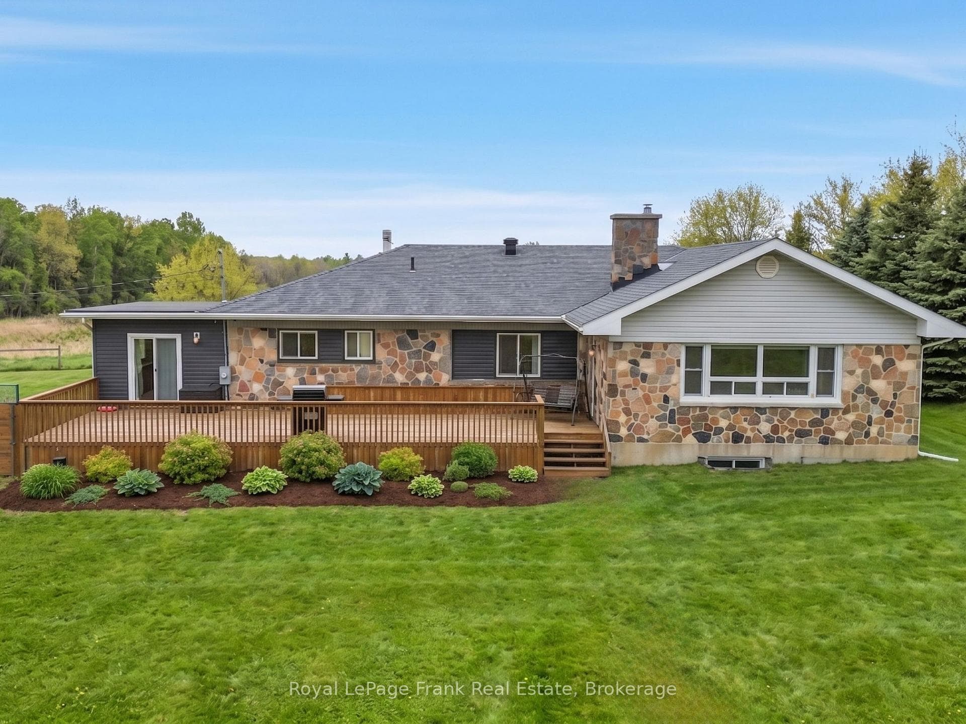 241 Bellevue Drive, Quinte West, ON K8N 4Z5, Quinte West — photo 1