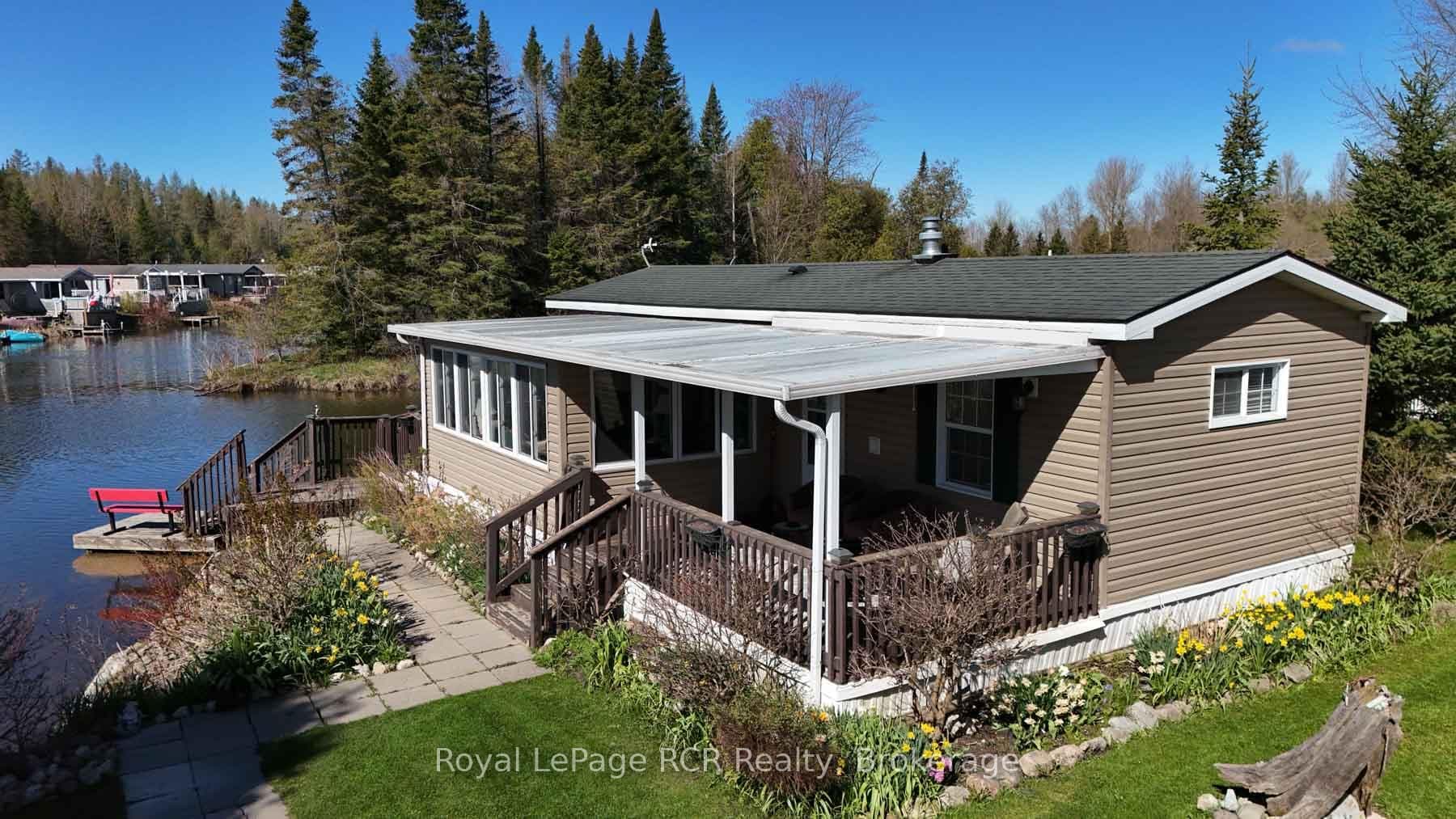 61 LAKESIDE Street, Wellington North, ON N0G 2L0, Wellington North — photo 1