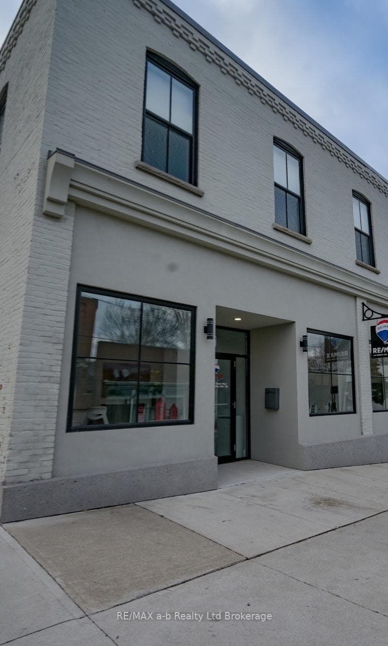 201 Main Street W, Norwich, ON N0J 1R0, Norwich — photo 1