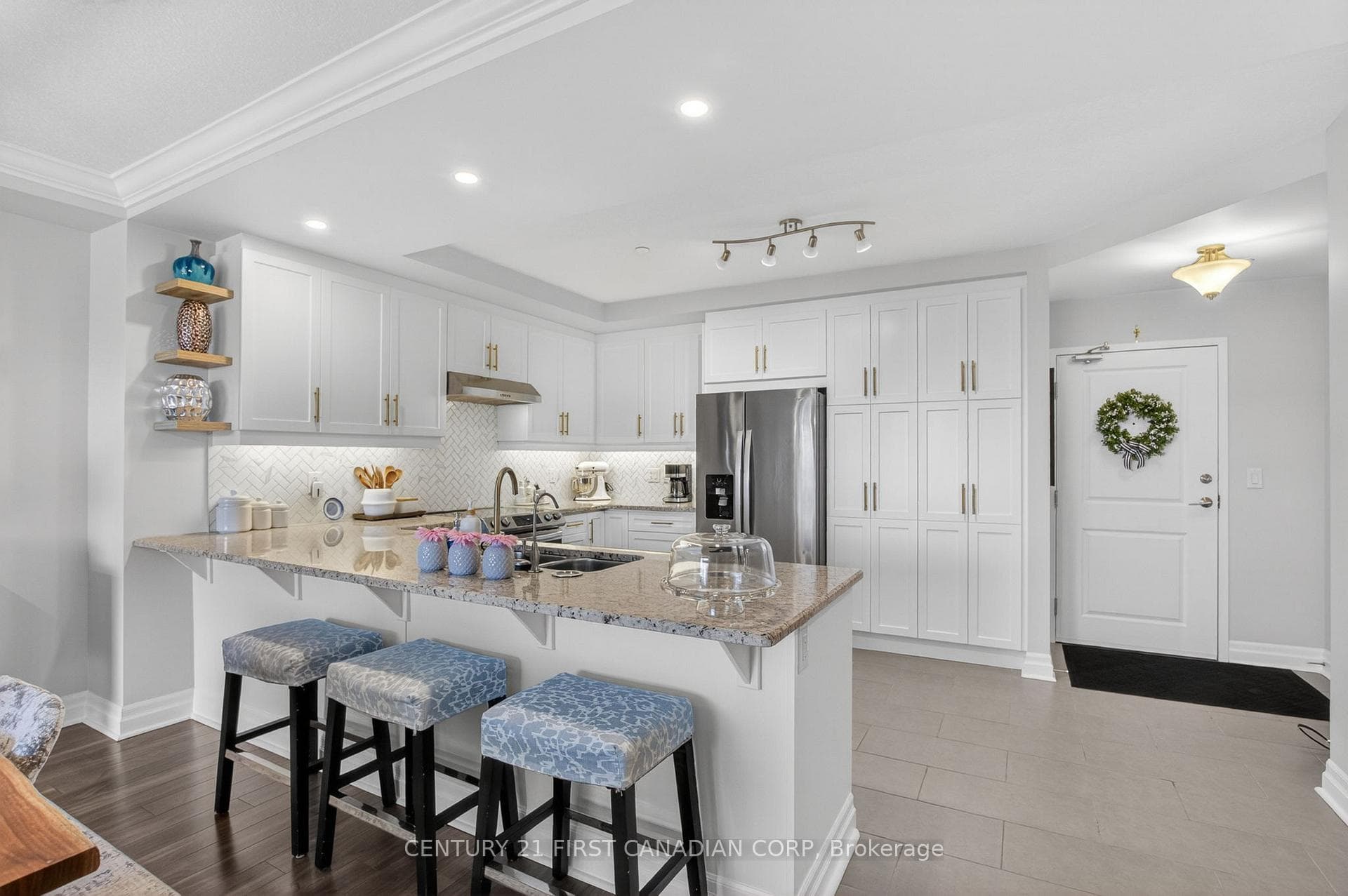 260 Villagewalk Boulevard 208, London North, ON N6G 0W6, London North — photo 1