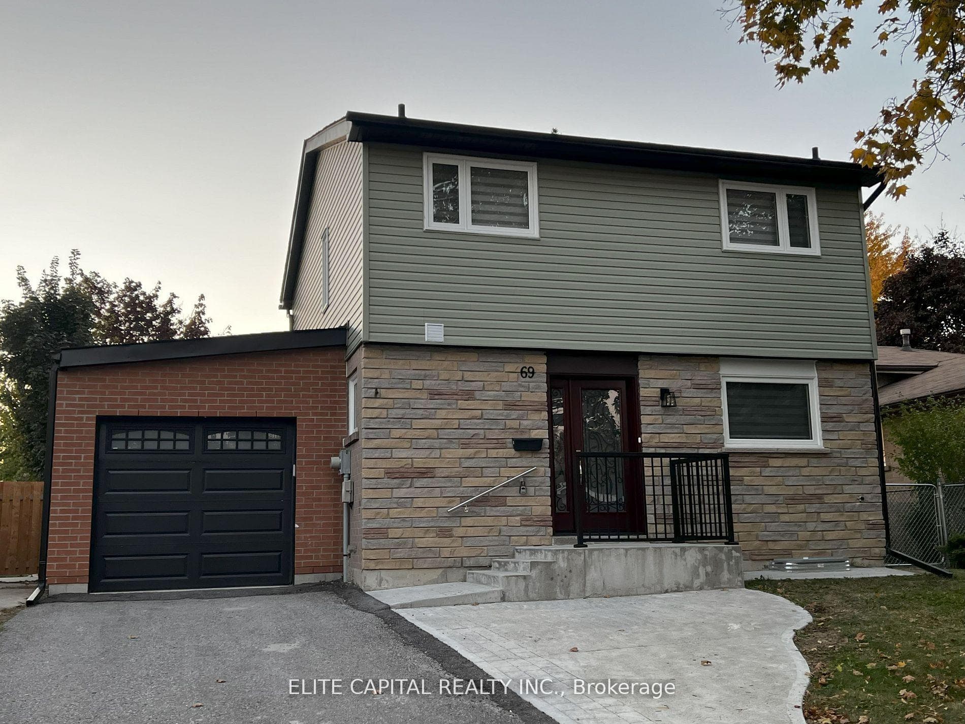 69 Hutcherson Square, Toronto, ON M1B 1C5, Toronto E11 — photo 1