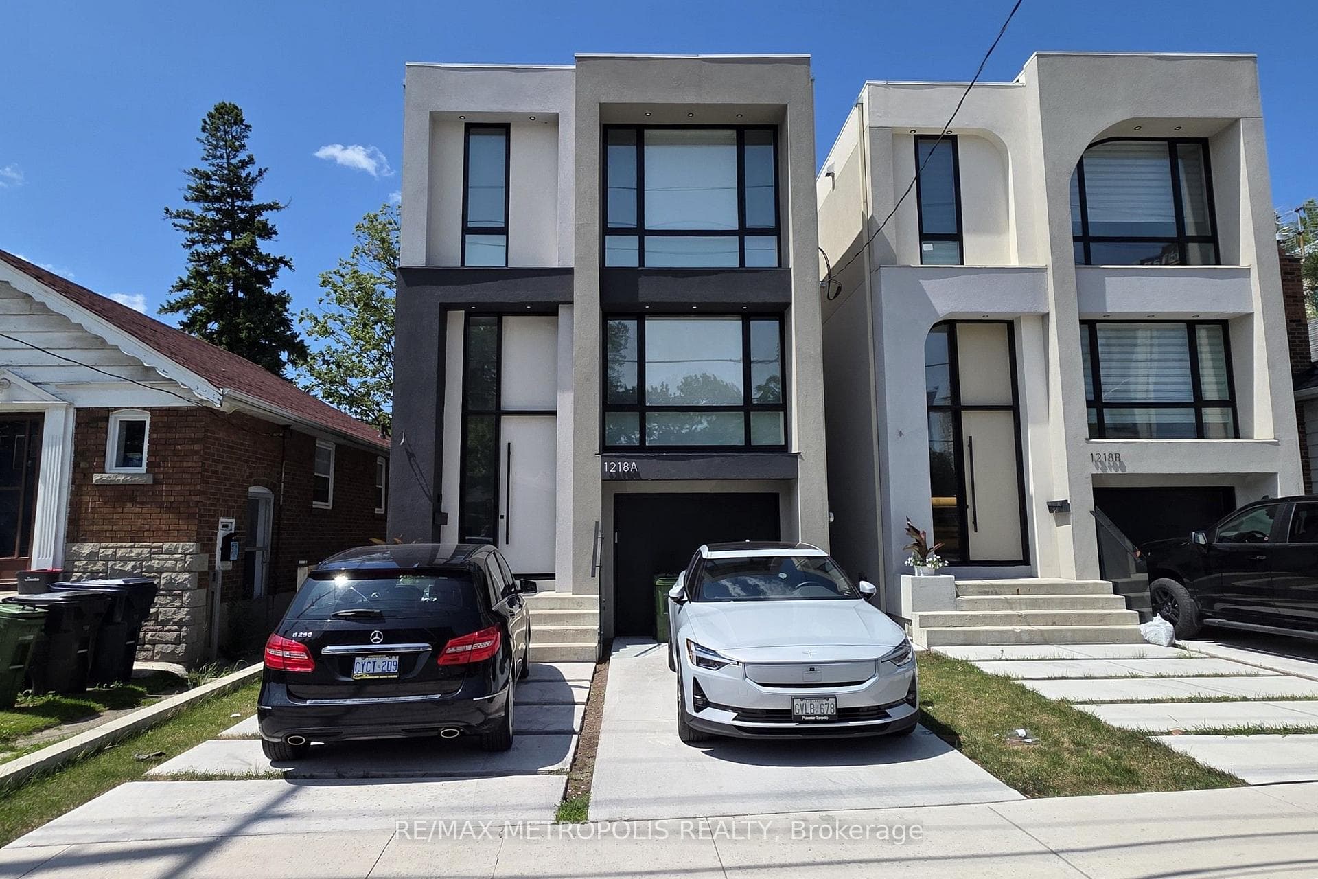1218A Islington Avenue Basement, Toronto, ON M8Z 4T1, Toronto W07 — photo 1