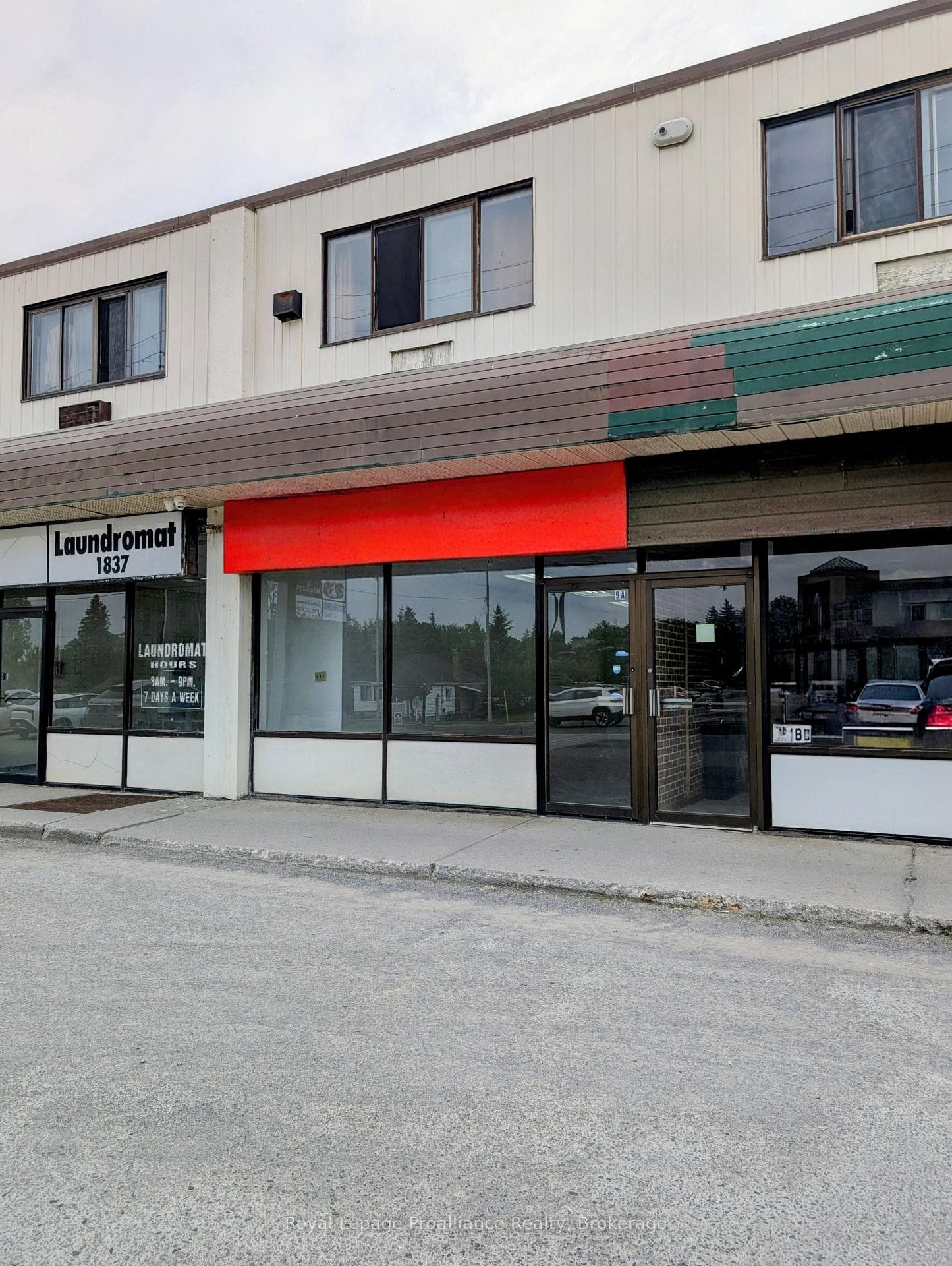 1837 Lansdowne Street W 9A, Peterborough, ON K9K 1R4, Peterborough — photo 1