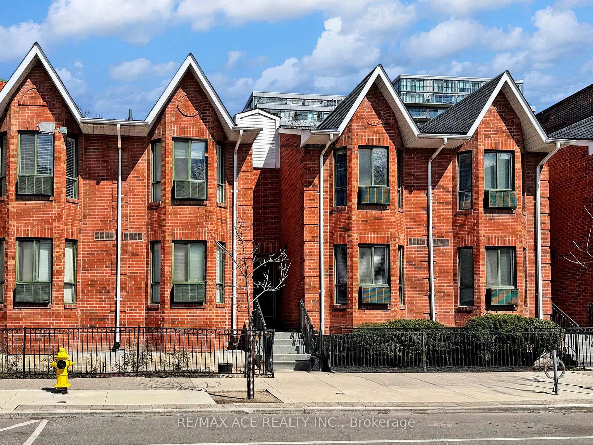 660B Wellington Street W 14, Toronto, ON M5V 1G4, Toronto C01 — photo 1