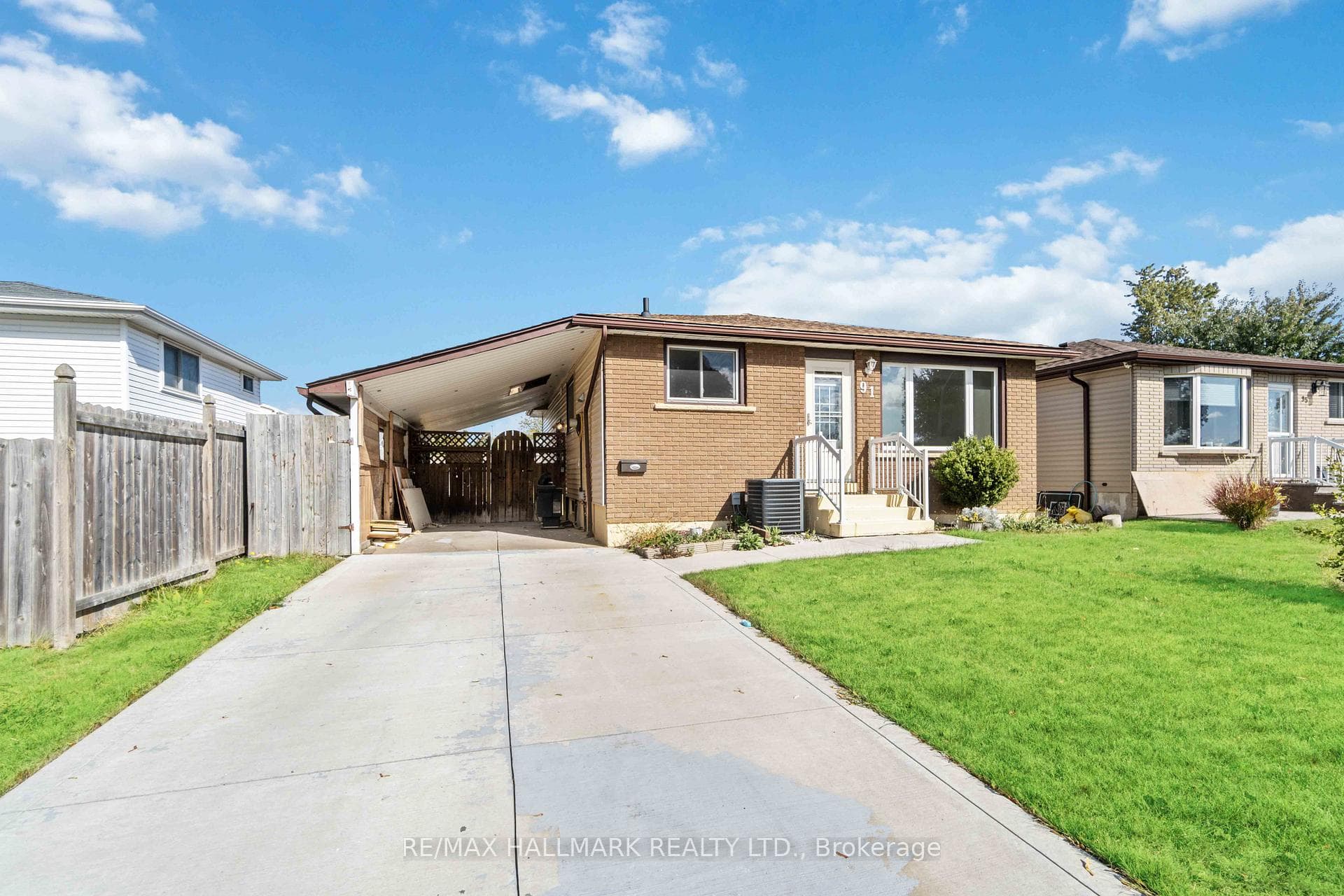 91 Boston (Lower) Crescent, Hamilton, ON L8T 4N1, Hamilton — photo 1