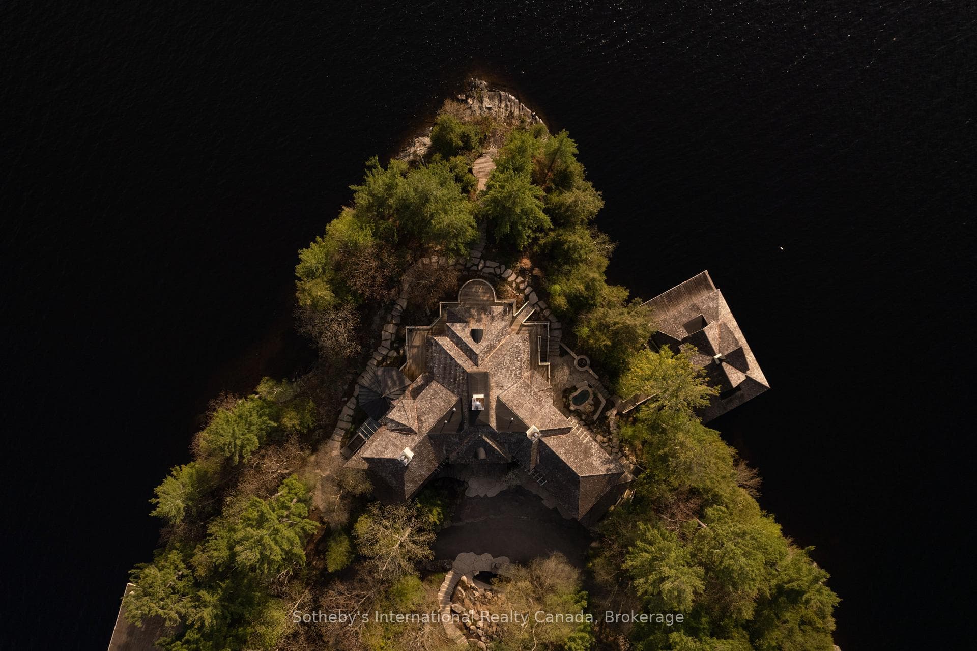 1250 Waldmere Road Full, Bracebridge, ON P1L 1W8, Bracebridge — photo 1