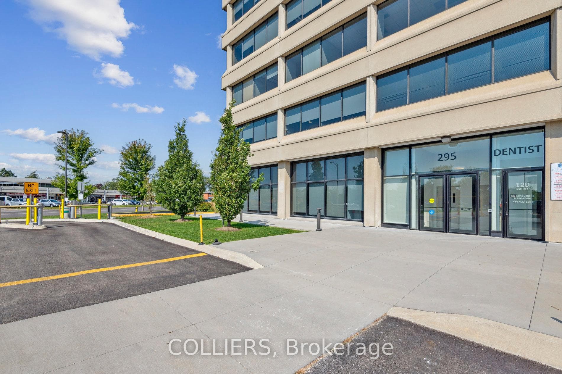 295 The West Mall 215, Toronto, ON M9C 4Z4, Toronto W08 — photo 1
