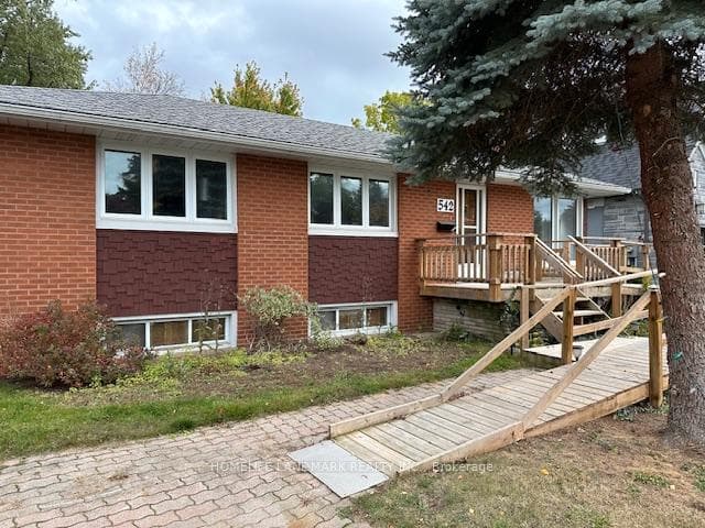 542 Wingrove Crescent, Oakville, ON L6L 4R6, Oakville — photo 1