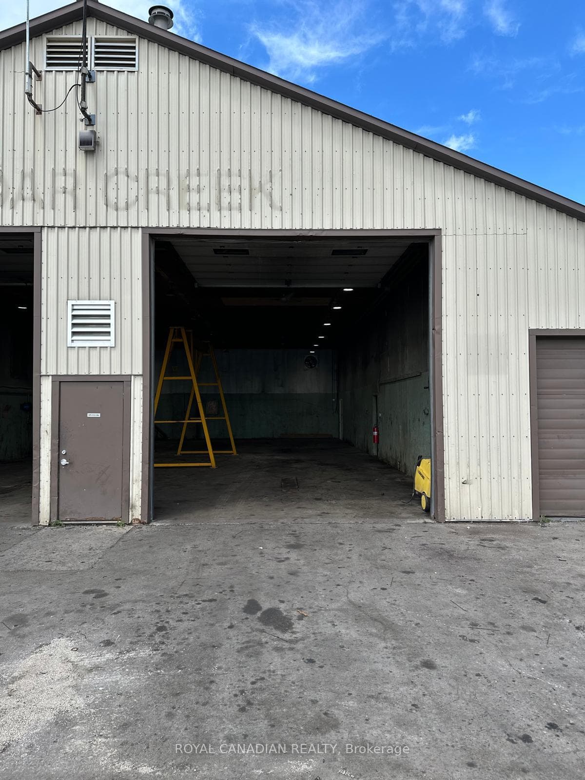 1050 Industrial Road, North Dumfries, ON N0B 1E0, North Dumfries — photo 1