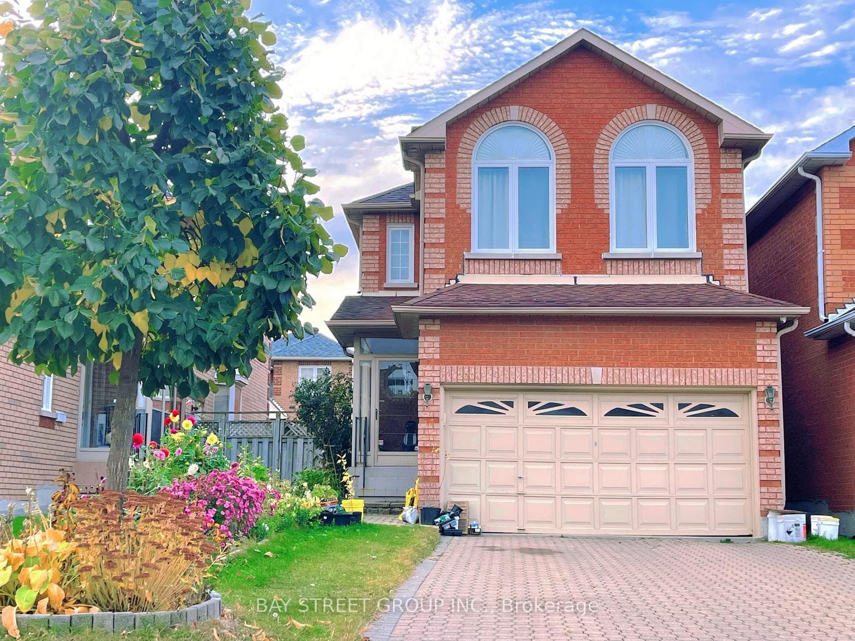 200 Milliken Meadows Drive, Markham, ON L3R 0V9, Markham — photo 1