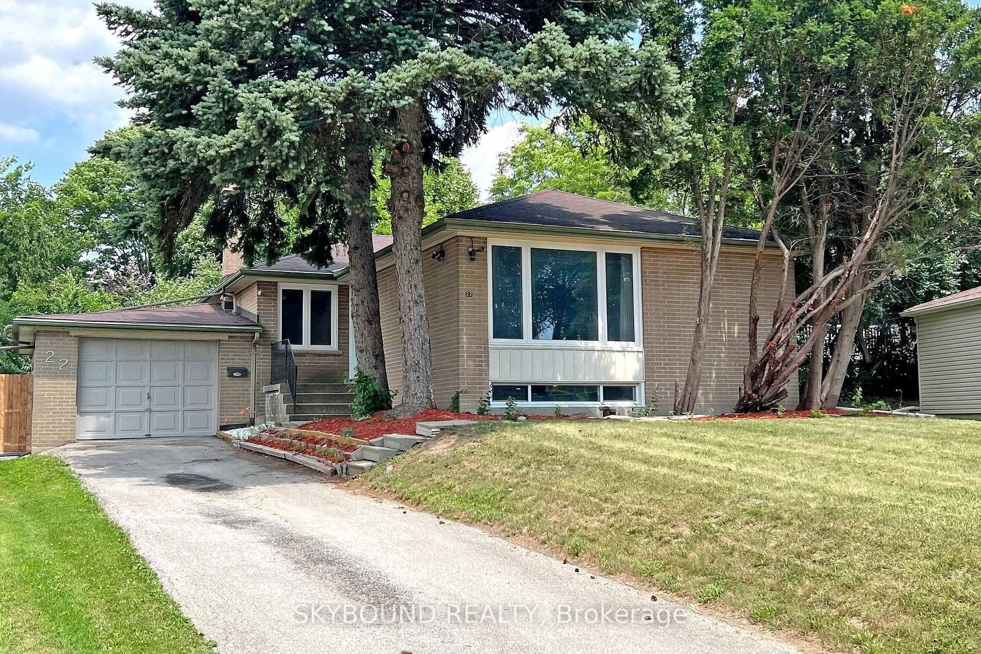 22 Royal Doulton Drive, Toronto, ON M3A 1N5, Toronto C13 — photo 1