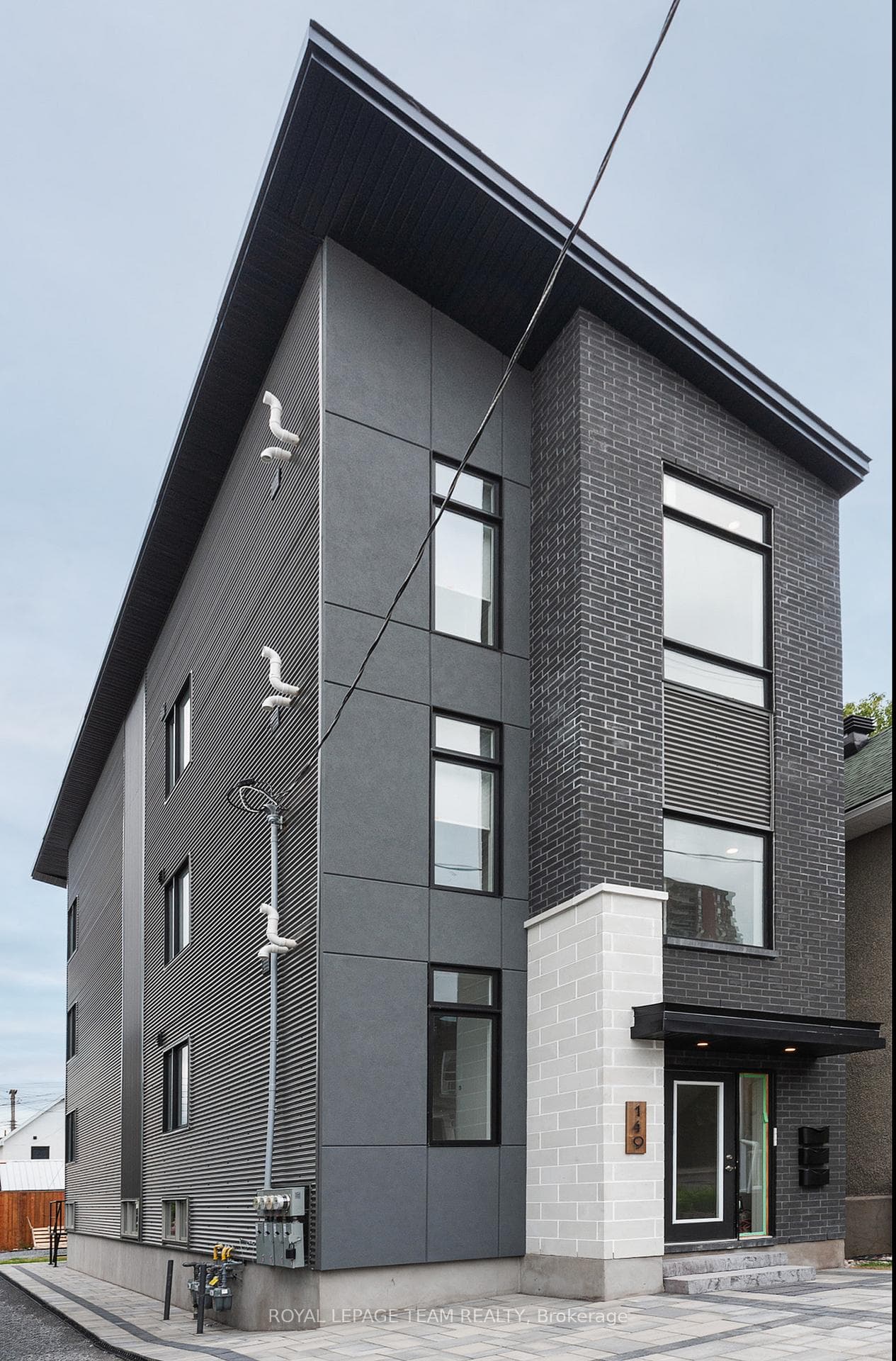 149 WILLOW Street, West Centre Town, ON K1R 6W2, West Centre Town — photo 1
