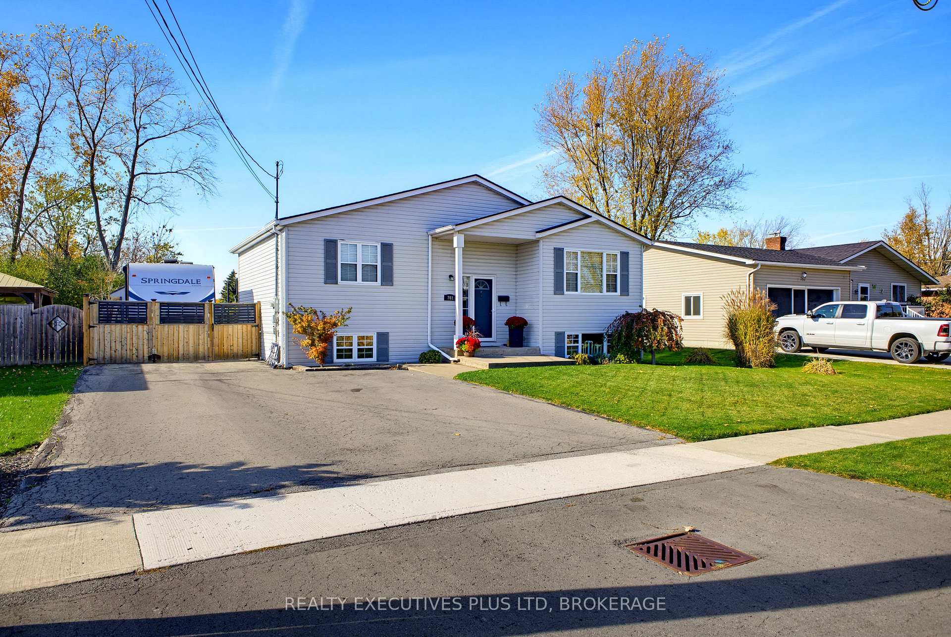 761 CRESCENT Road, Fort Erie, ON L2A 4R5, Fort Erie — photo 1