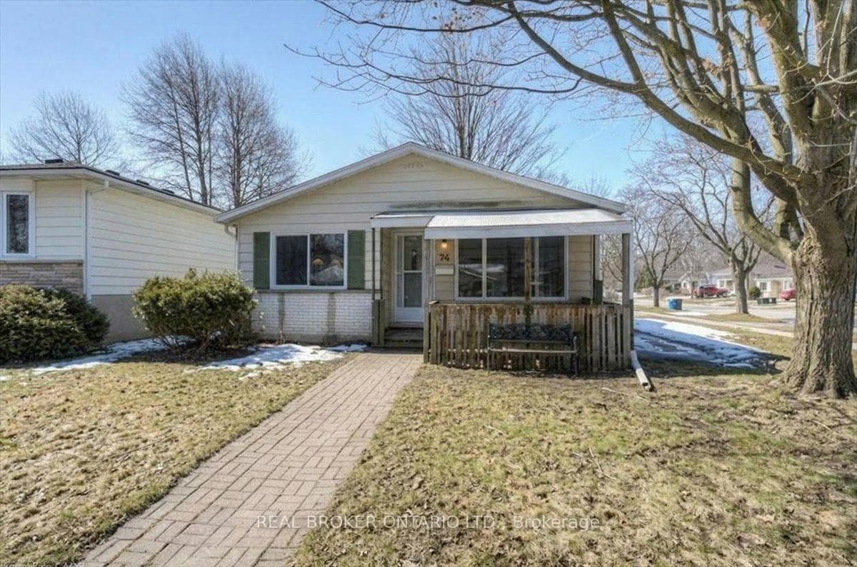 74 Helene Crescent, Waterloo, ON N2L 5E5, Waterloo — photo 1