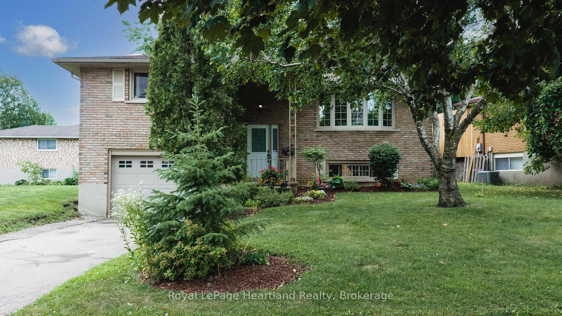 223 Kemp Crescent, Stratford, ON N5A 6Z5, Stratford — photo 1