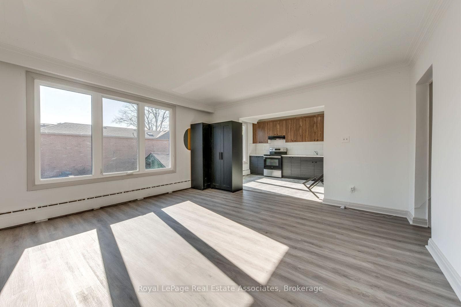 362 Royal York Road 2, Toronto, ON M8Y 2R2, Toronto W06 — photo 1