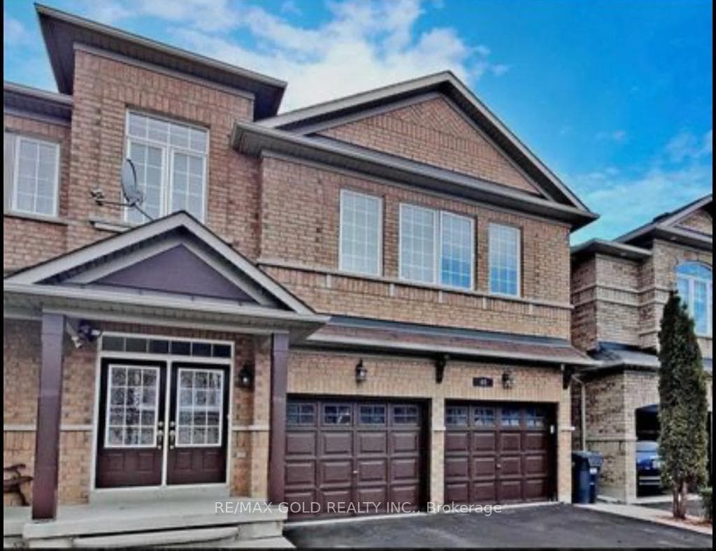 60 Swales Crescent, Brampton, ON L6R 0H7, Brampton — photo 1