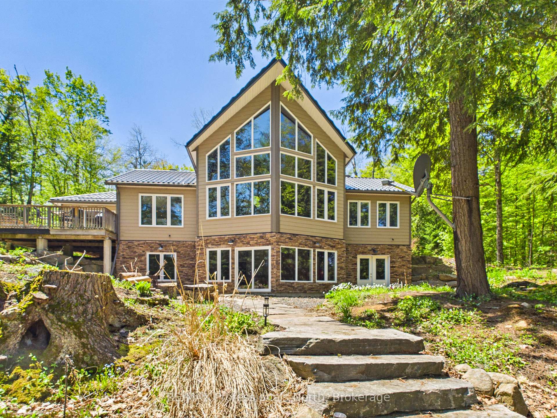 1215 118 Highway E, Bracebridge, ON P1L 0K3, Bracebridge — photo 1