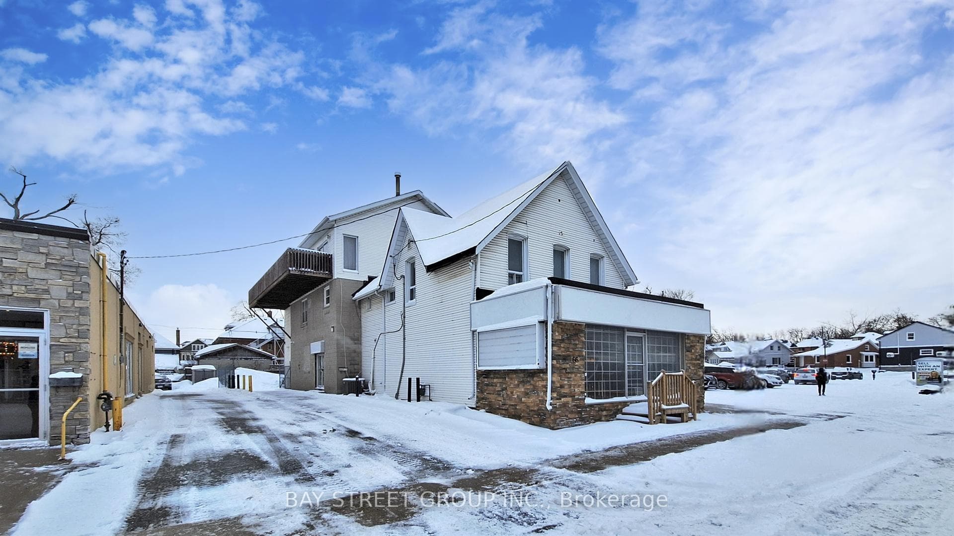 66 Maple Avenue 101, Barrie, ON L4N 1R8, Barrie — photo 1