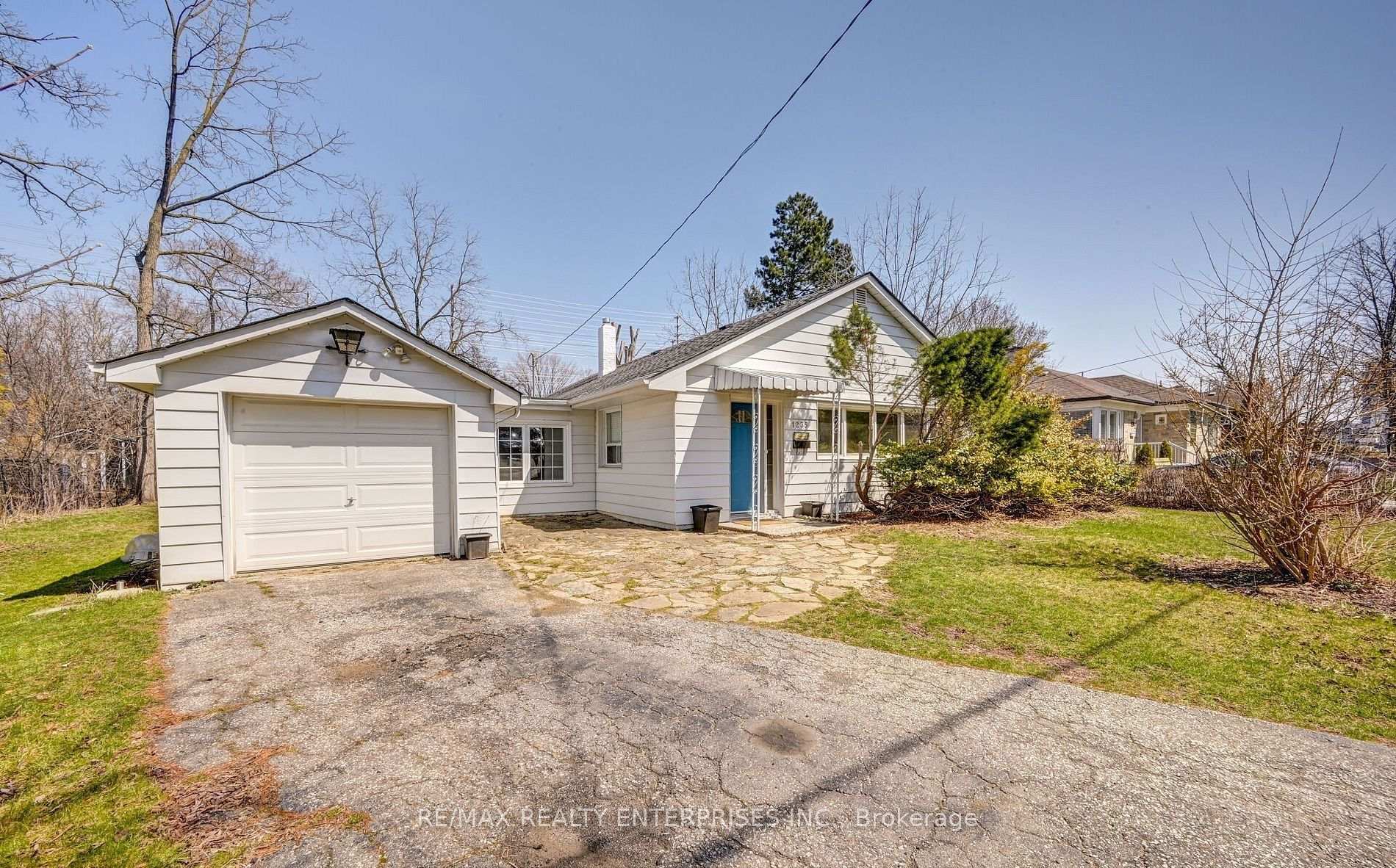 1235 Old River Road, Mississauga, ON L5G 3G2, Mississauga — photo 1