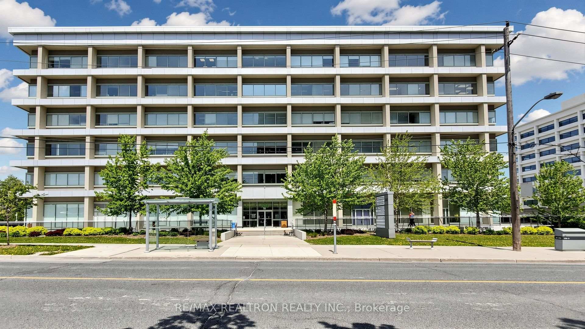 220 Duncan Mill Road A3, Toronto, ON M3B 3J5, Toronto C12 — photo 1