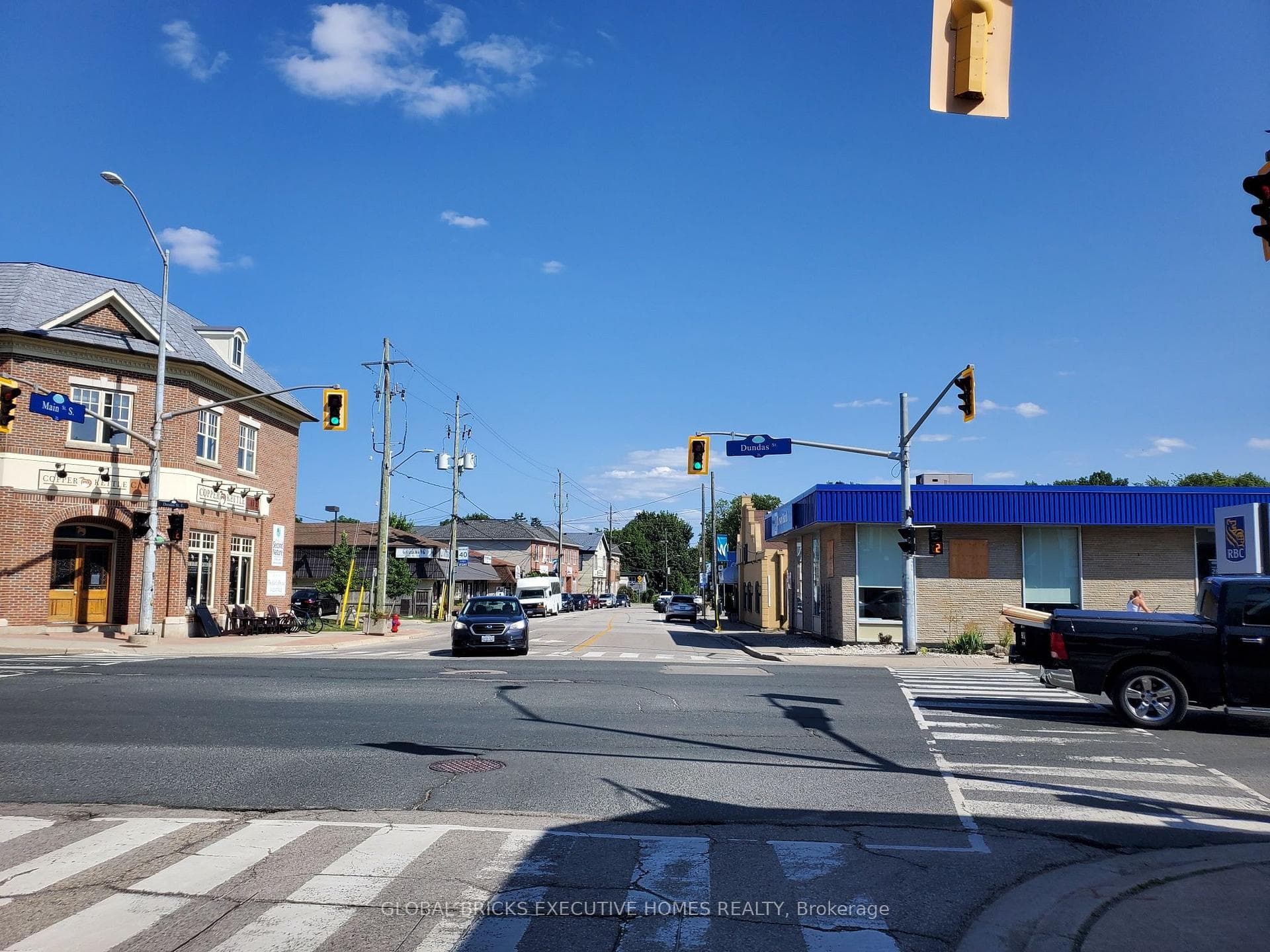 9 Main Street N, Hamilton, ON L0R 2H0