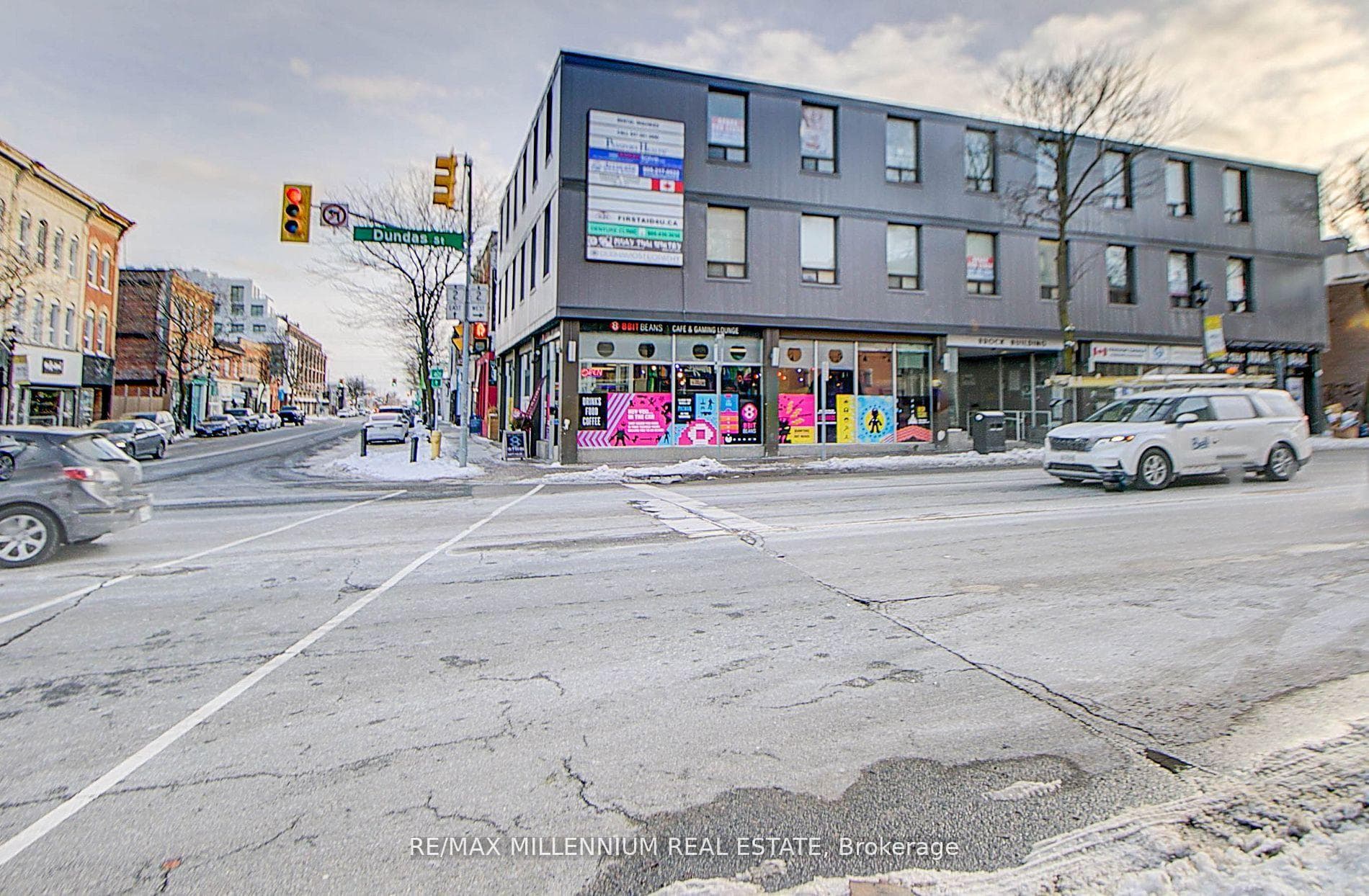 101 Dundas Street W 302, Whitby, ON L1N 2M2, Whitby — photo 1