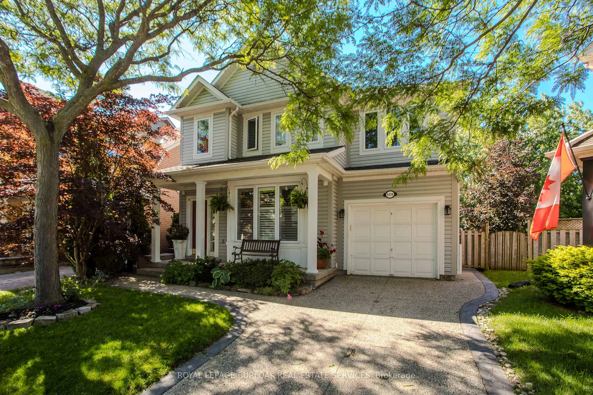 5174 Ravine Crescent, Burlington, ON L7L 6N2