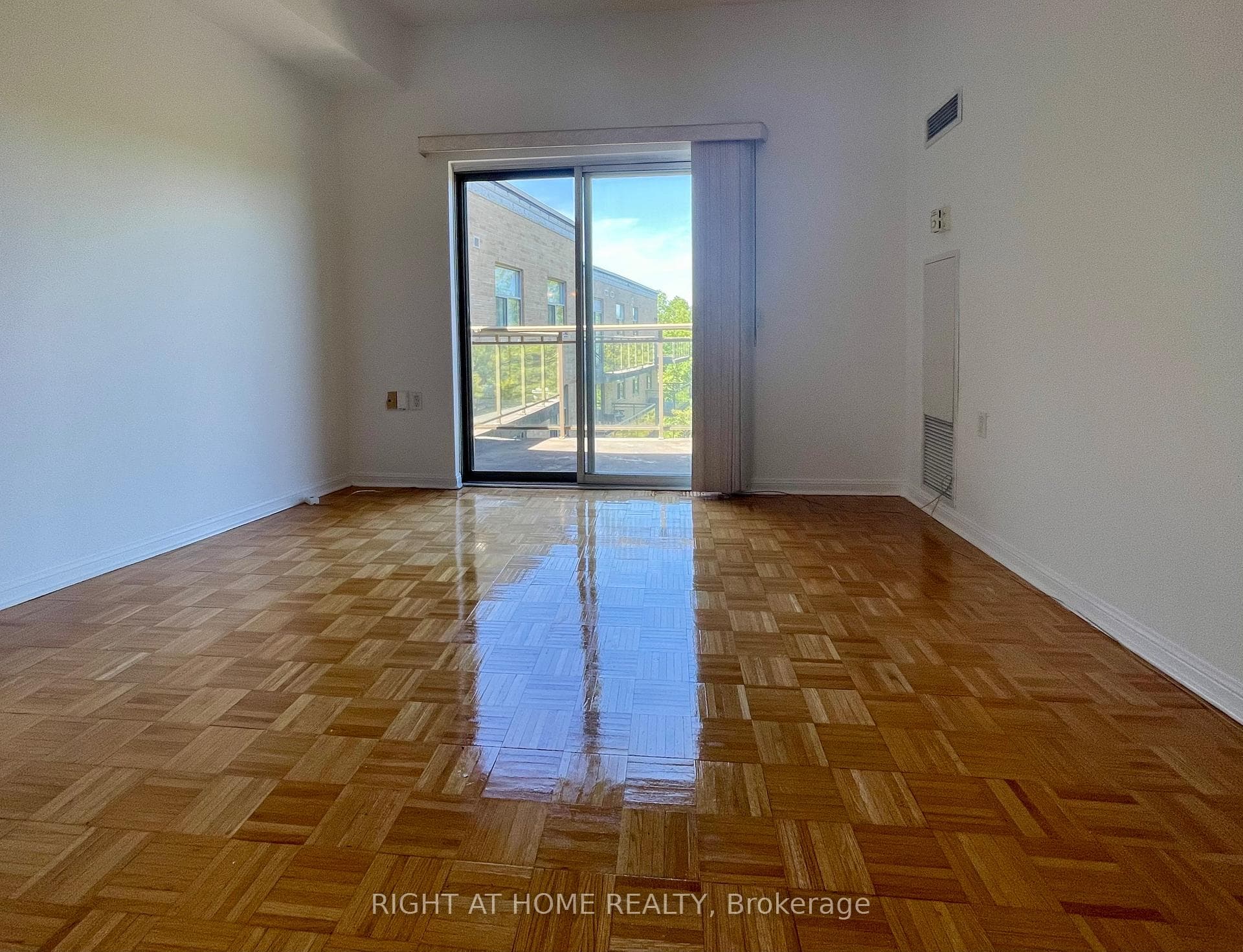 2506 Rutherford Road 501, Vaughan, ON L4K 5N4, Vaughan — photo 1