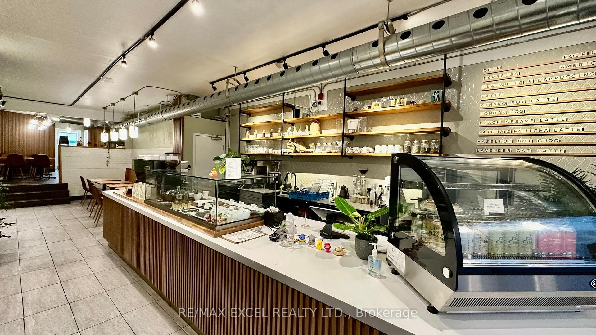 1060 Gerrard Street E, Toronto, ON M4M 1Z8, Toronto E01 — photo 1