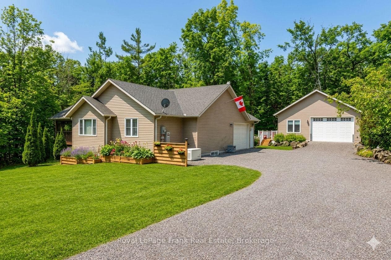 25 Lakeland Avenue, Trent Lakes, ON K0L 1J0, Trent Lakes — photo 1