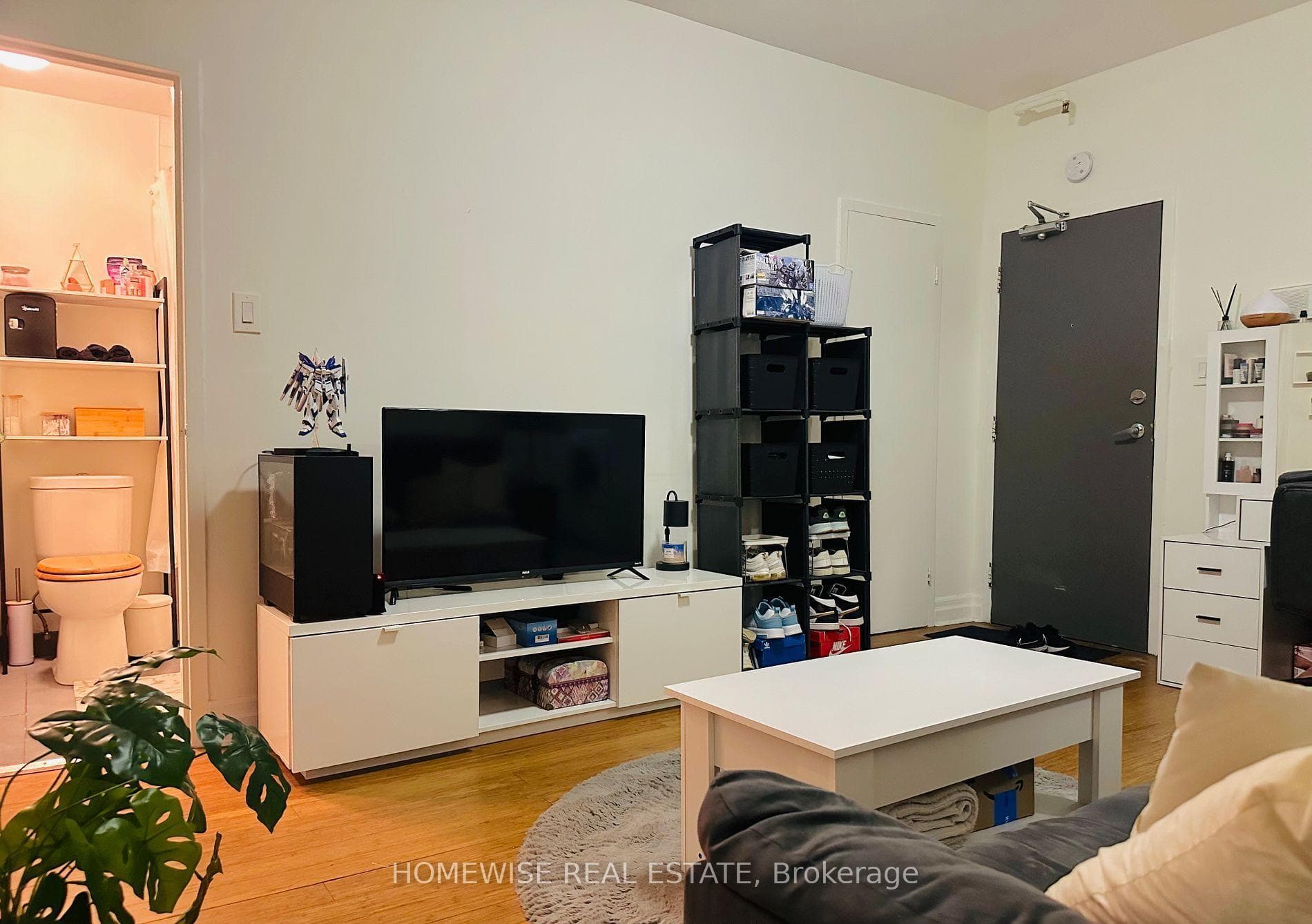 1 Triller Avenue 205, Toronto, ON M6K 3B7, Toronto W01 — photo 1