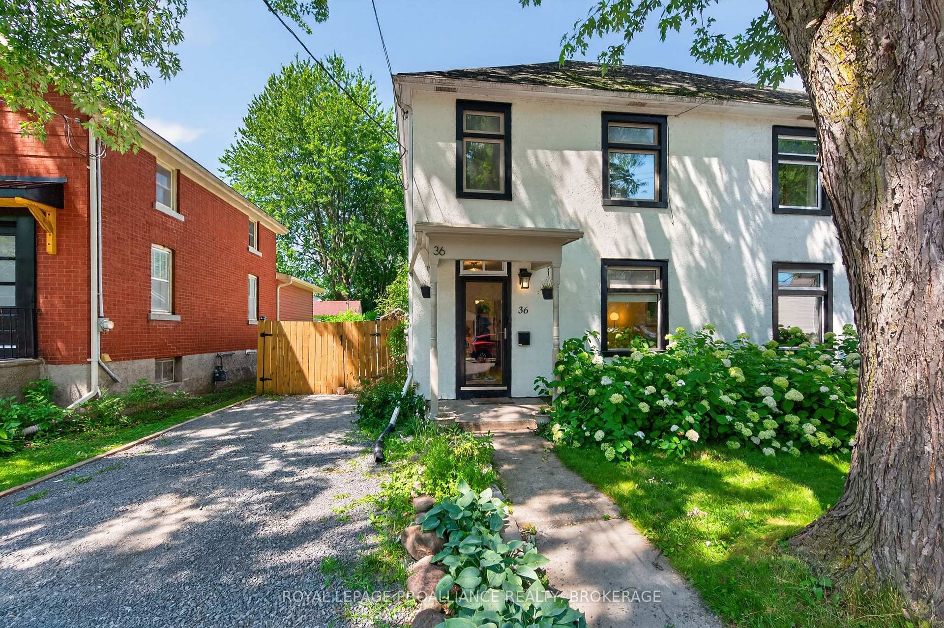 36 Livingston Avenue, Kingston, ON K7L 4L2