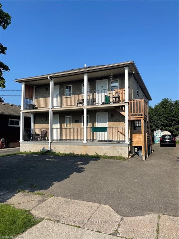 117 LYONS Avenue C, Welland, ON L3B 1L9, Welland — photo 1
