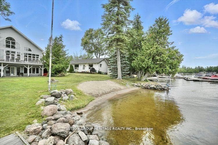 400 Front Street W, Kawartha Lakes, ON K0M 1L0, Kawartha Lakes — photo 1