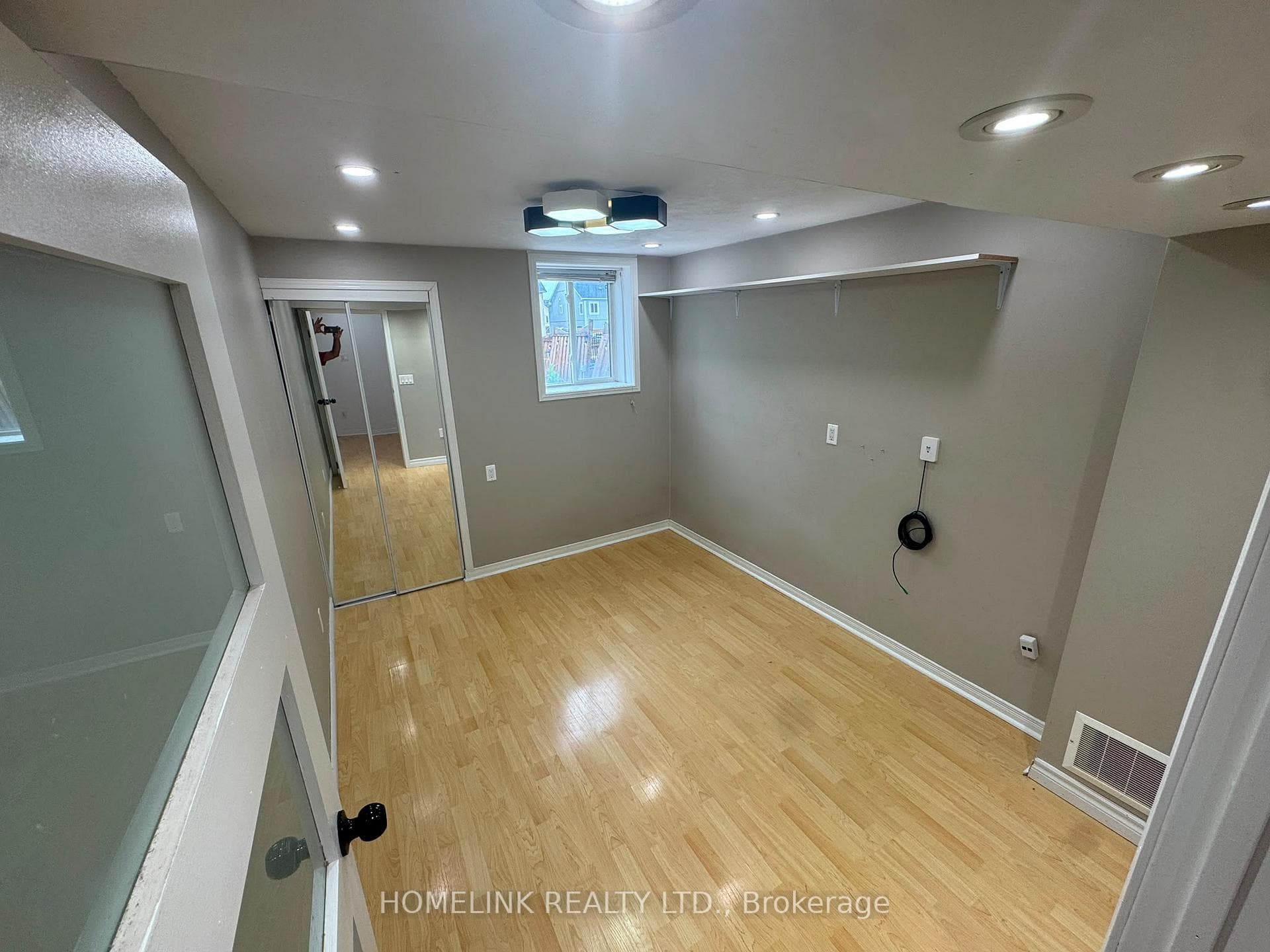 1115 Silverfox Court, Oshawa, ON L1K 2T9, Oshawa — photo 1