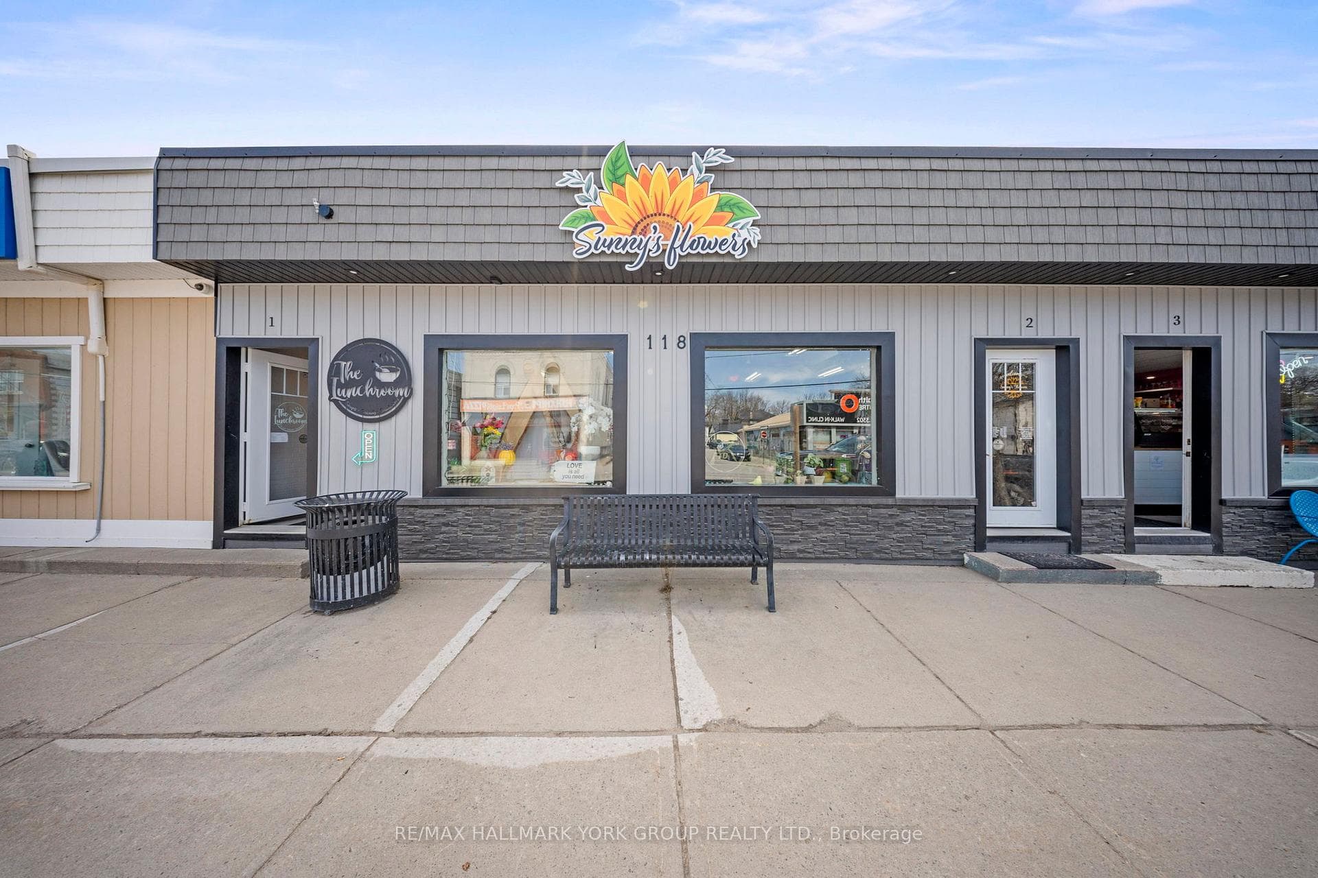 118 High Street, Georgina, ON L0E 1R0, Georgina — photo 1