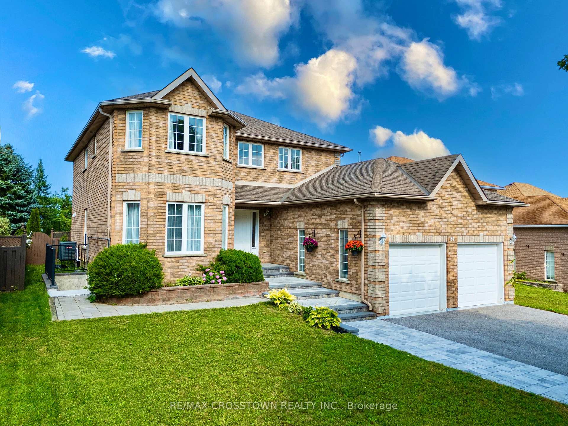 31 Logan Court, Barrie, ON L4N 8G9, Barrie — photo 1