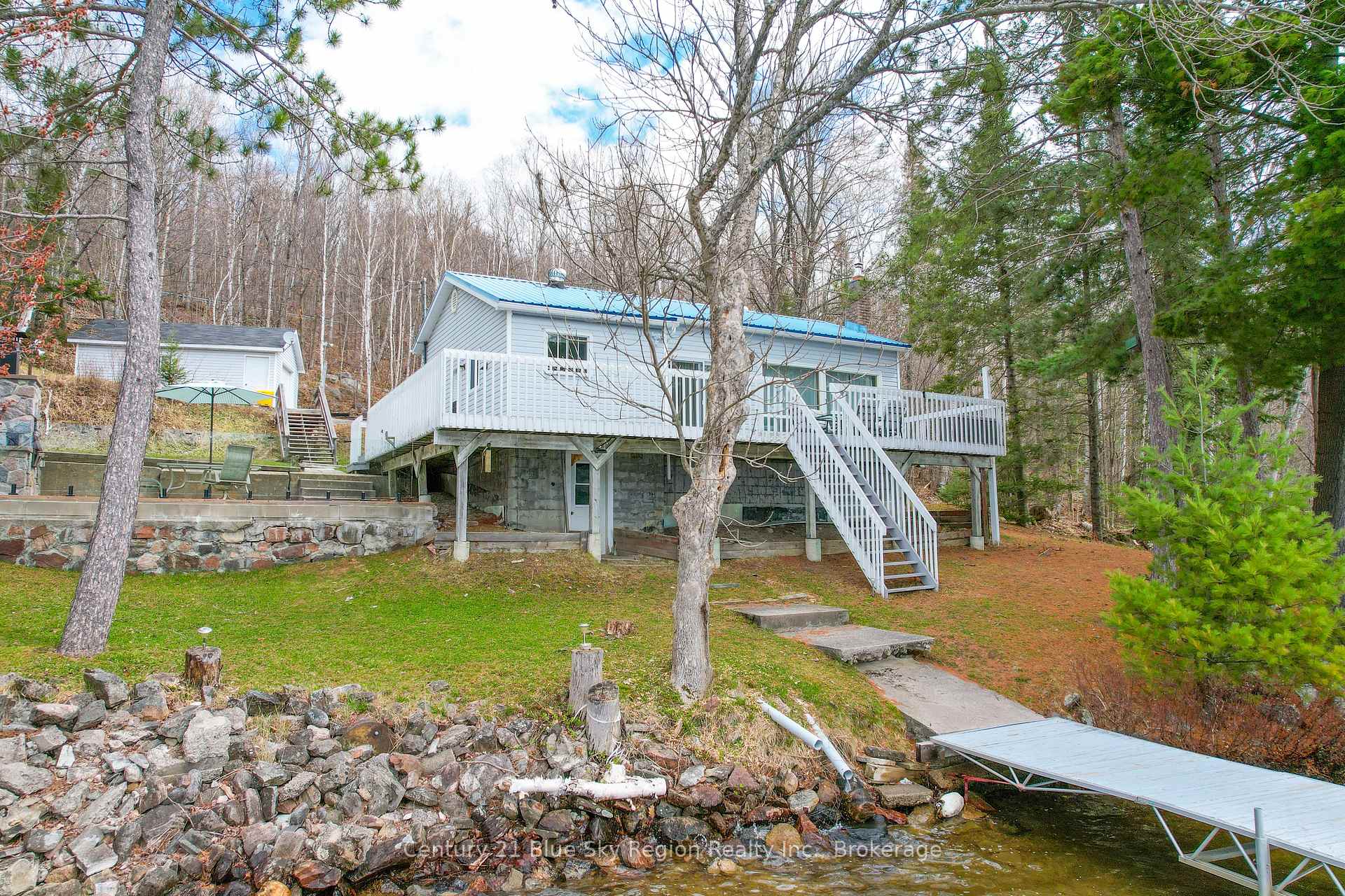 1421 Northshore Road, North Bay, ON P1B 5B9, North Bay — photo 1
