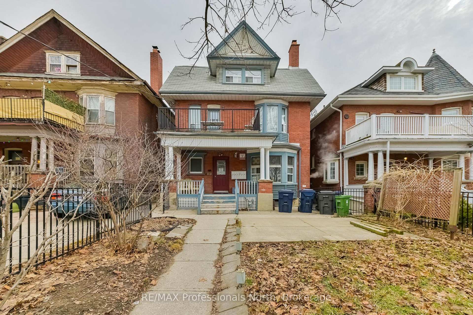 3 Maynard Avenue, Toronto, ON M6K 2Z7, Toronto W01 — photo 1